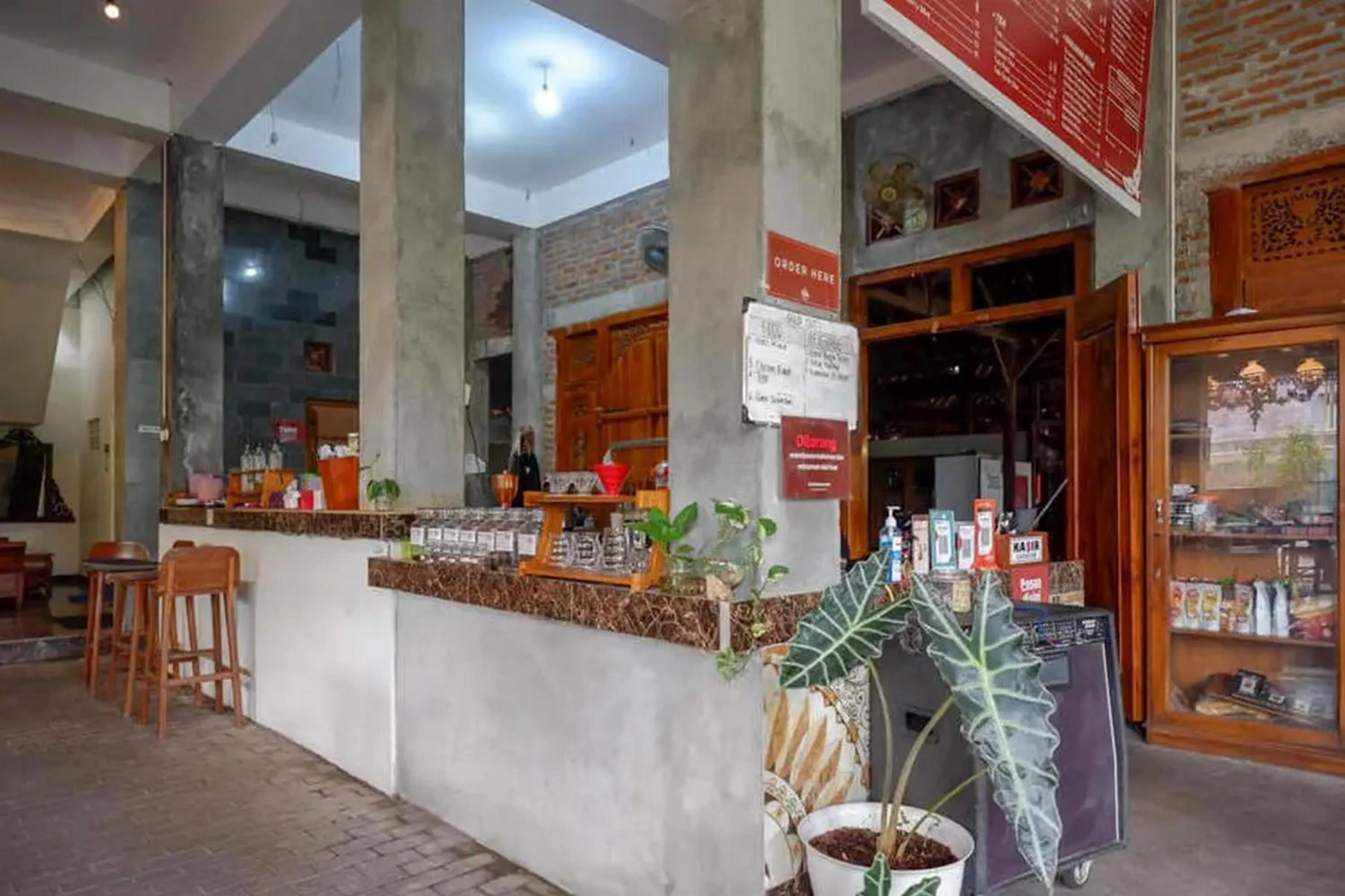 Restaurant/places to eat in Griya Mataram Kotagede Mitra RedDoorz