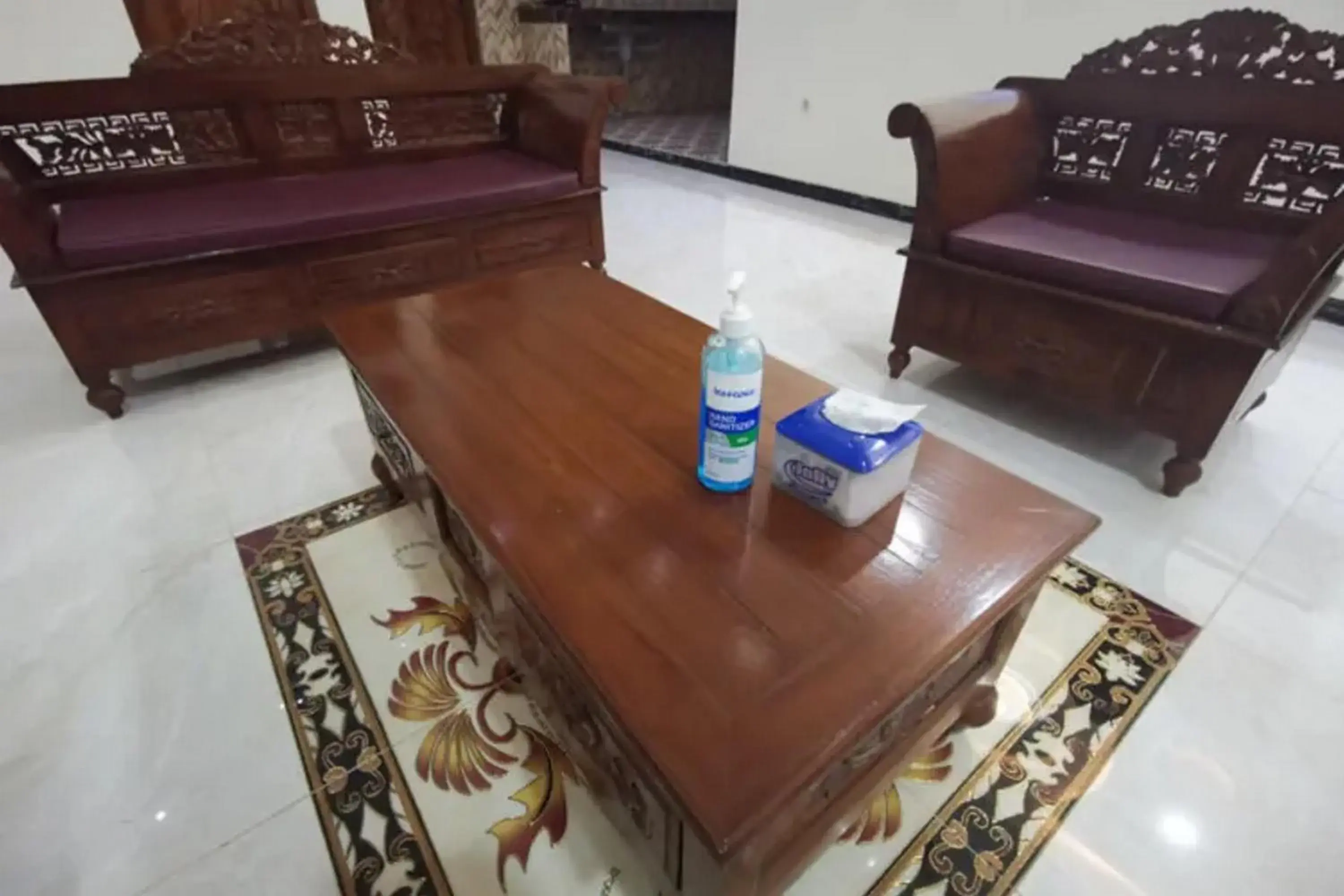 Living room in Griya Mataram Kotagede Mitra RedDoorz Living room in Griya Mataram Kotagede Mitra RedDoorz