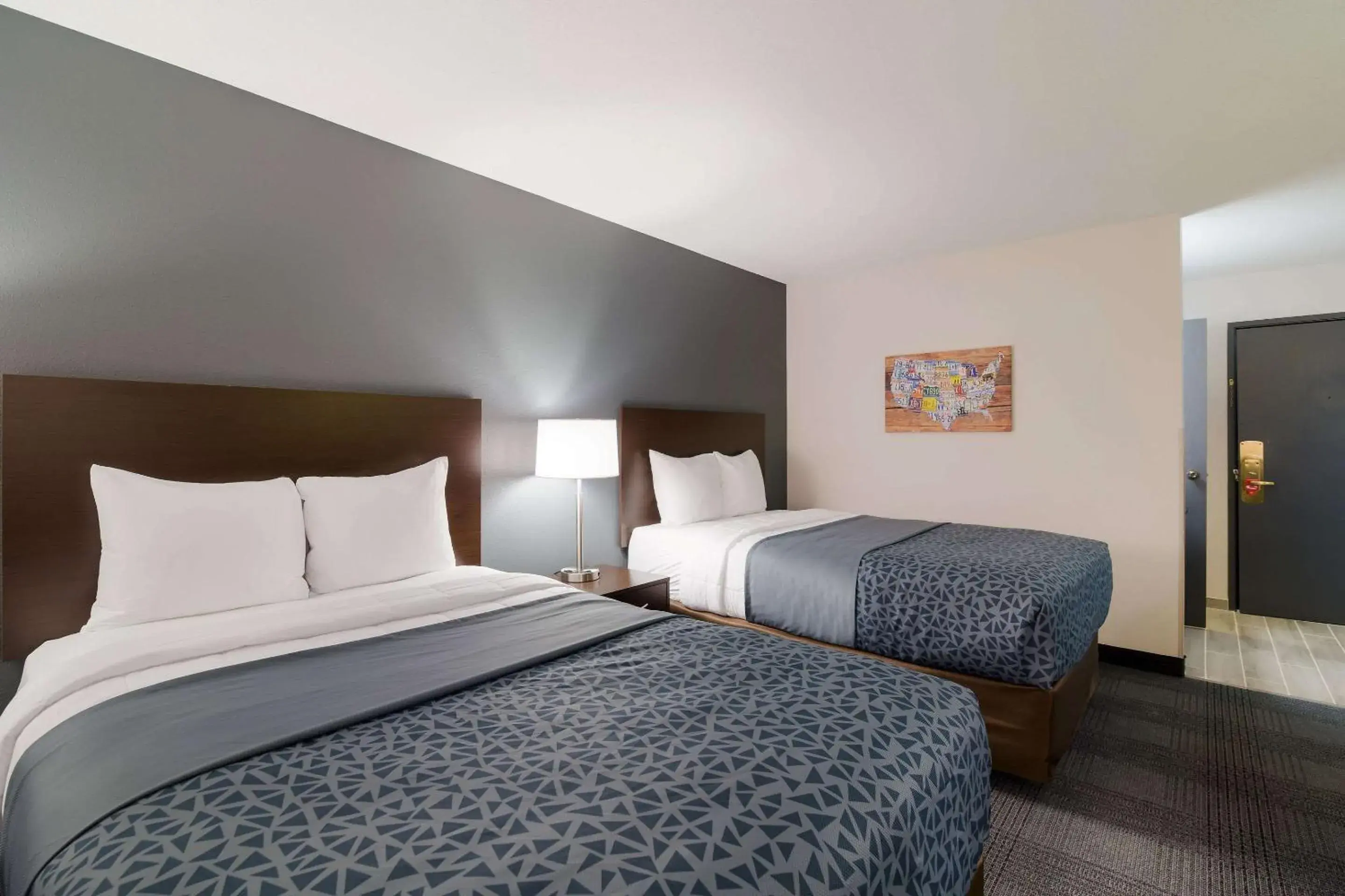 Photo of the whole room, Bed in Econo Lodge Williston Photo of the whole room, Bed in Econo Lodge Williston