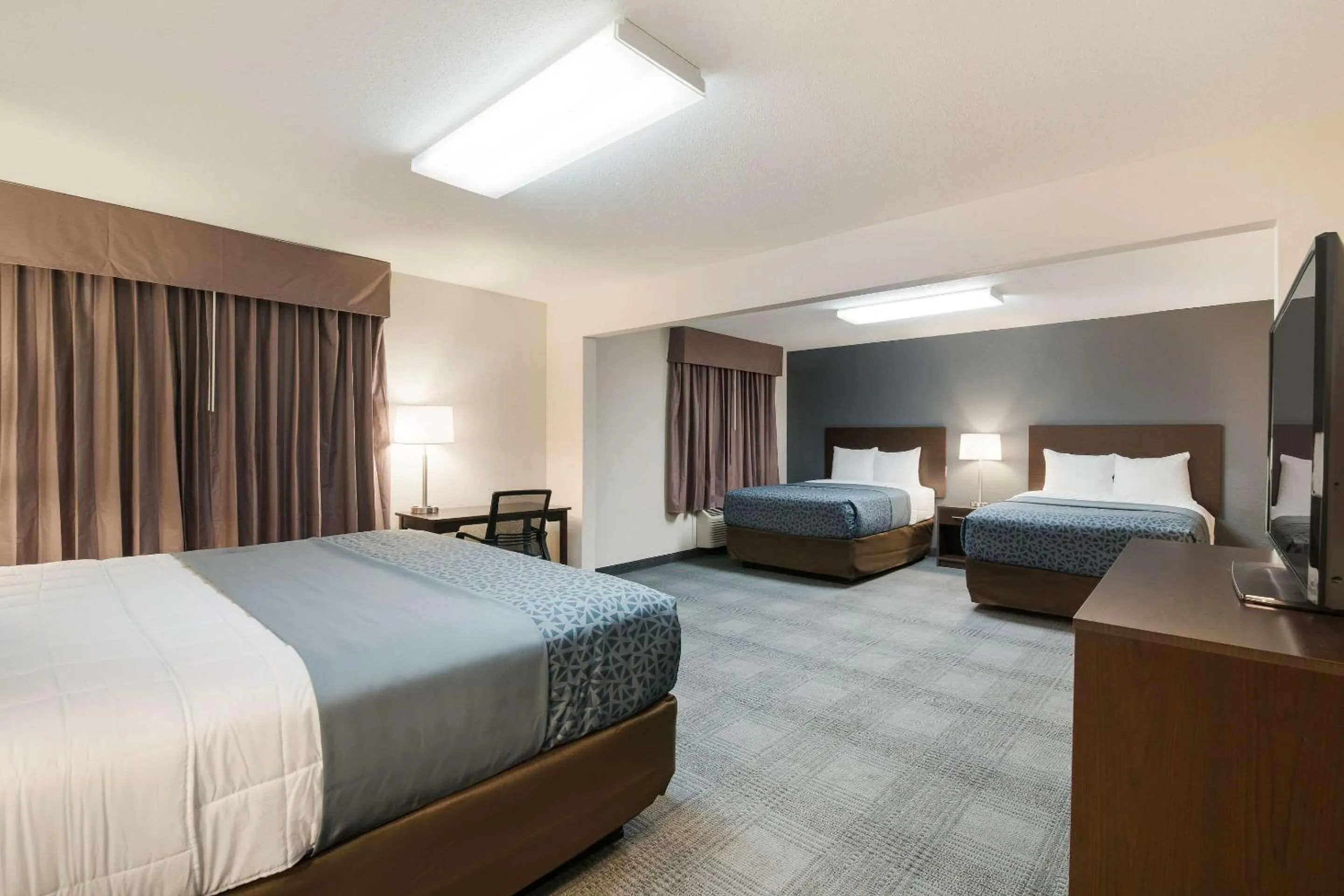 Photo of the whole room, Bed in Econo Lodge Williston