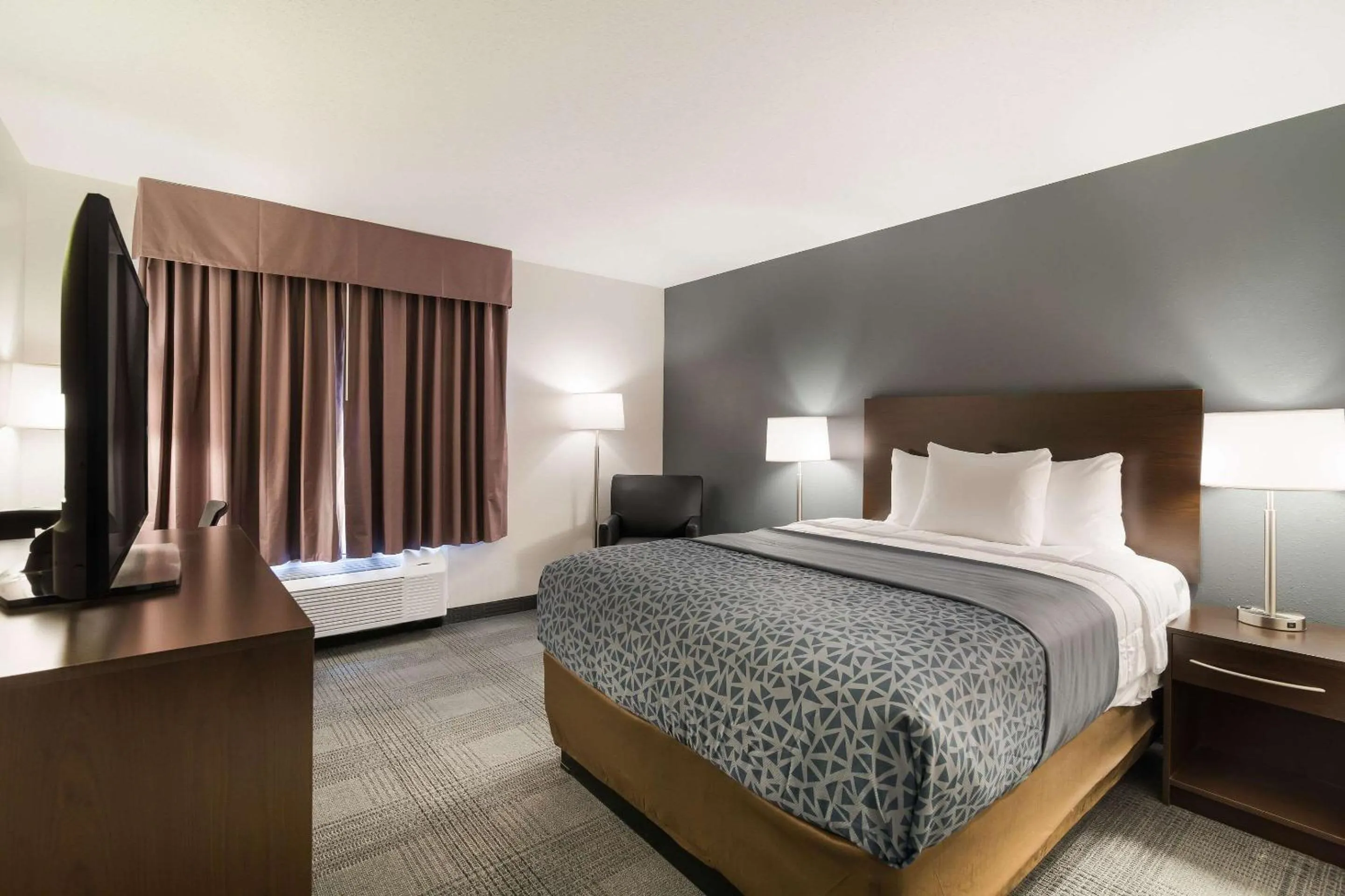 Photo of the whole room, Bed in Econo Lodge Williston