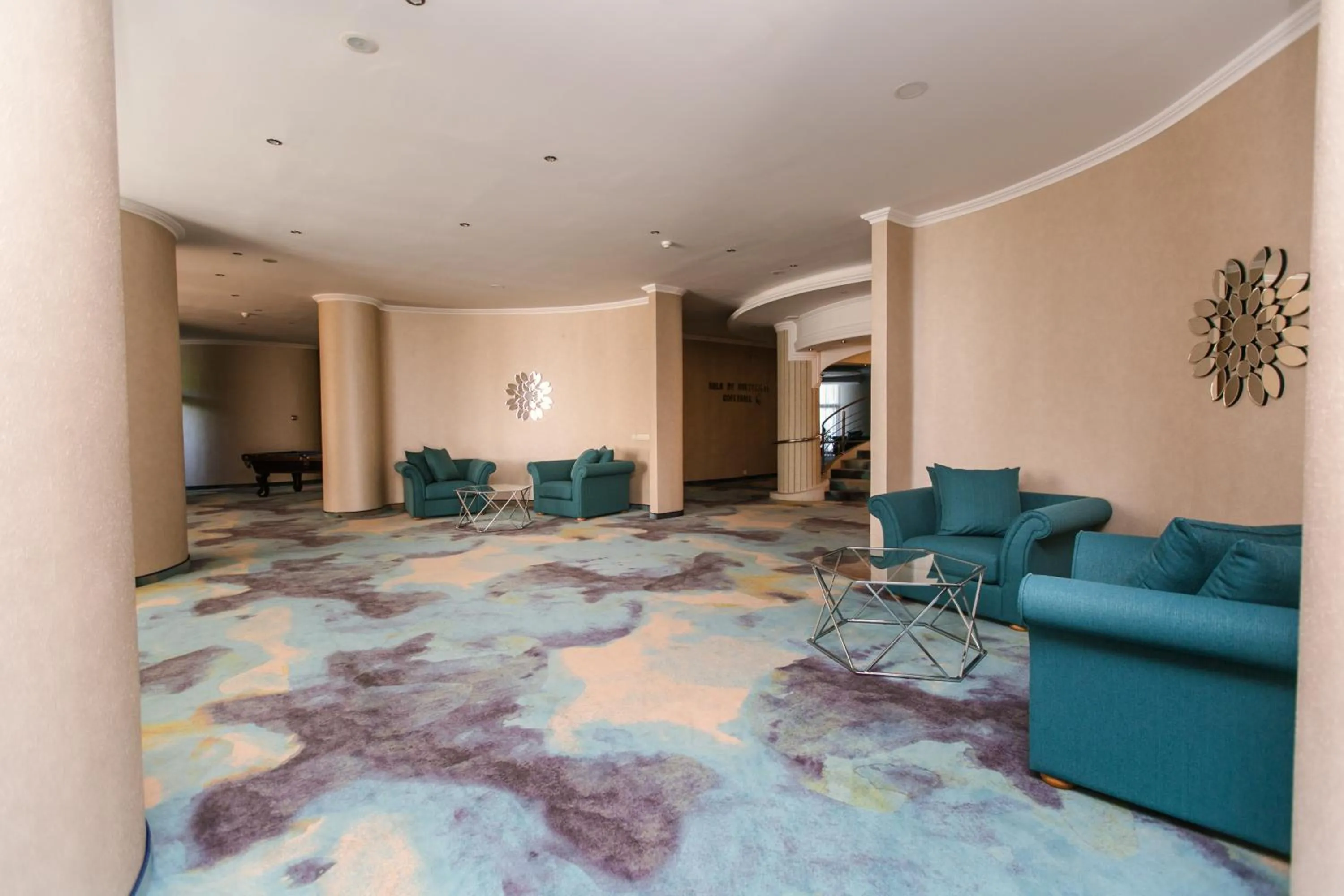 Seating area in Hotel International
