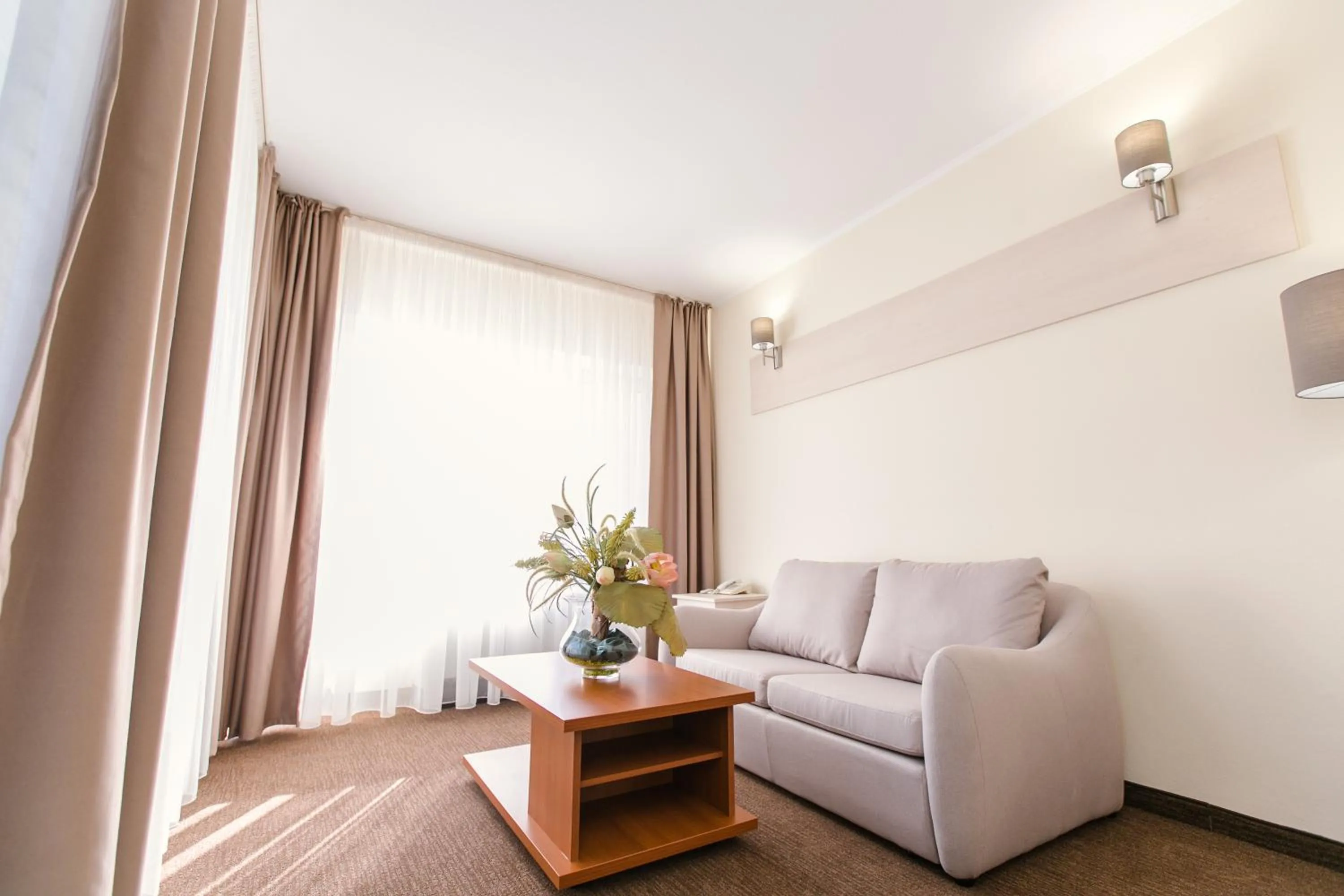 Photo of the whole room in Hotel Nufarul