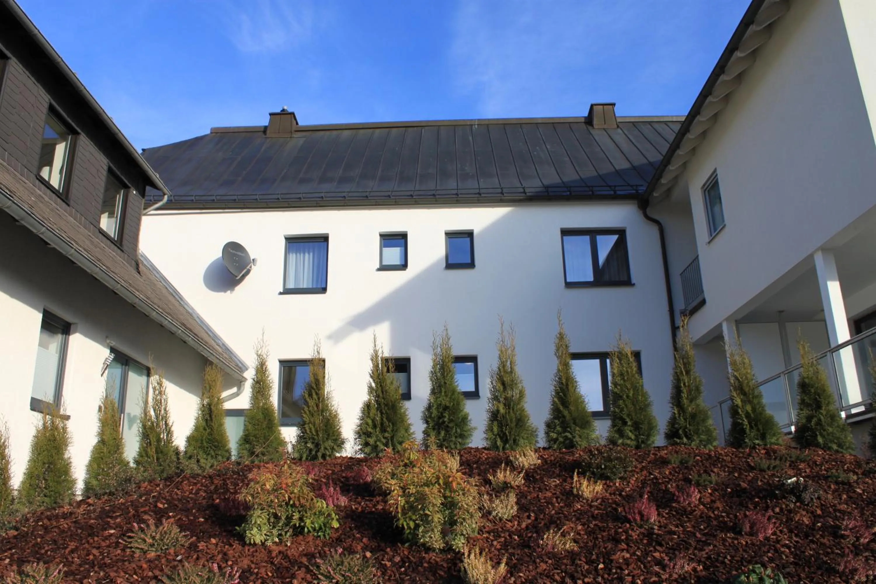 Facade/entrance in Troll's Brauhaushotel