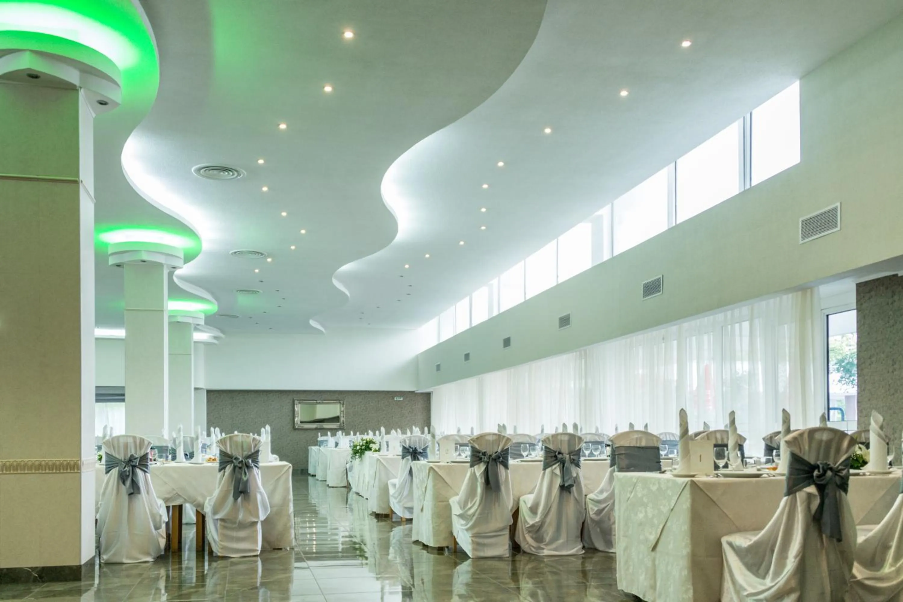 Restaurant/places to eat in Hotel Termal