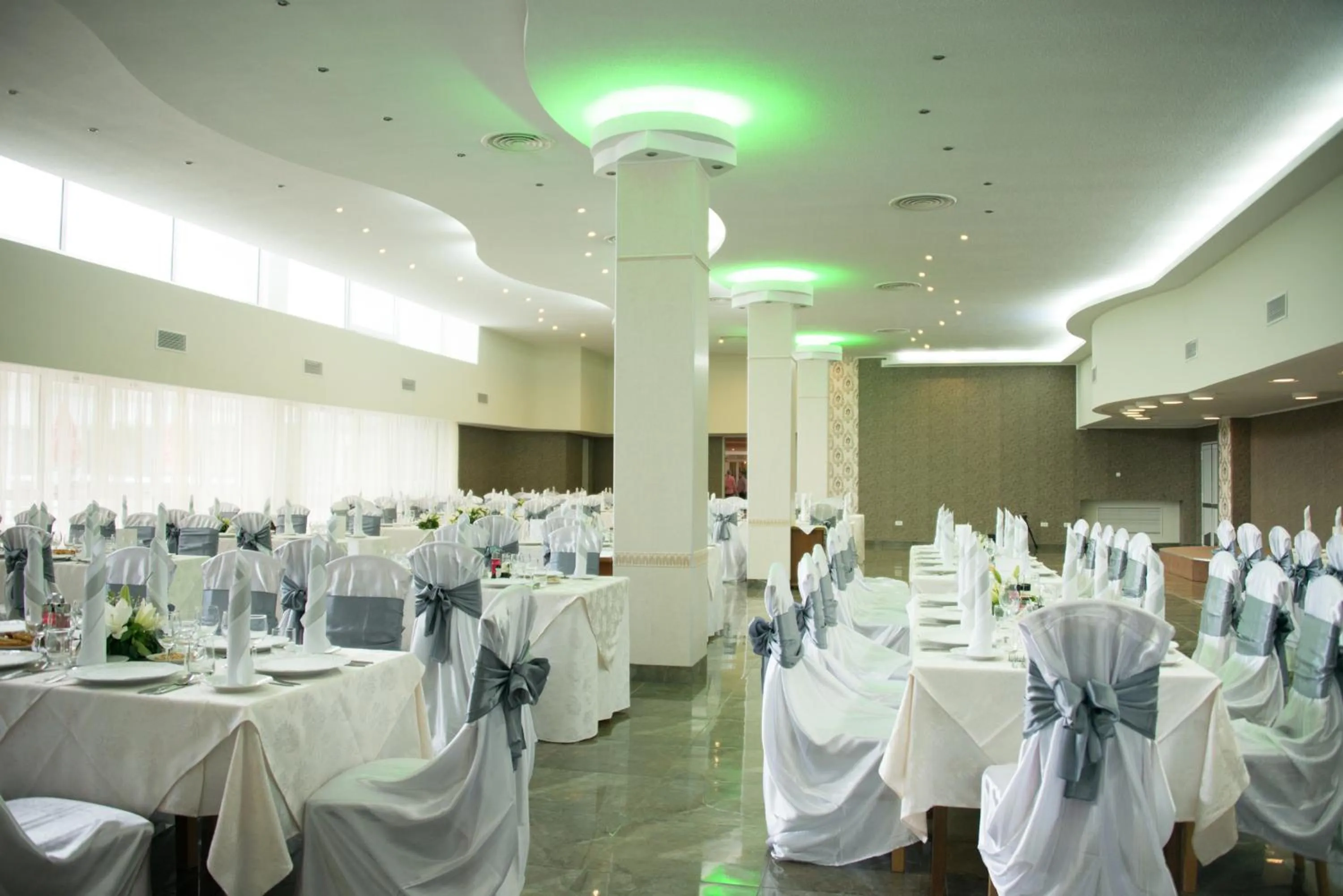 Restaurant/places to eat in Hotel Termal