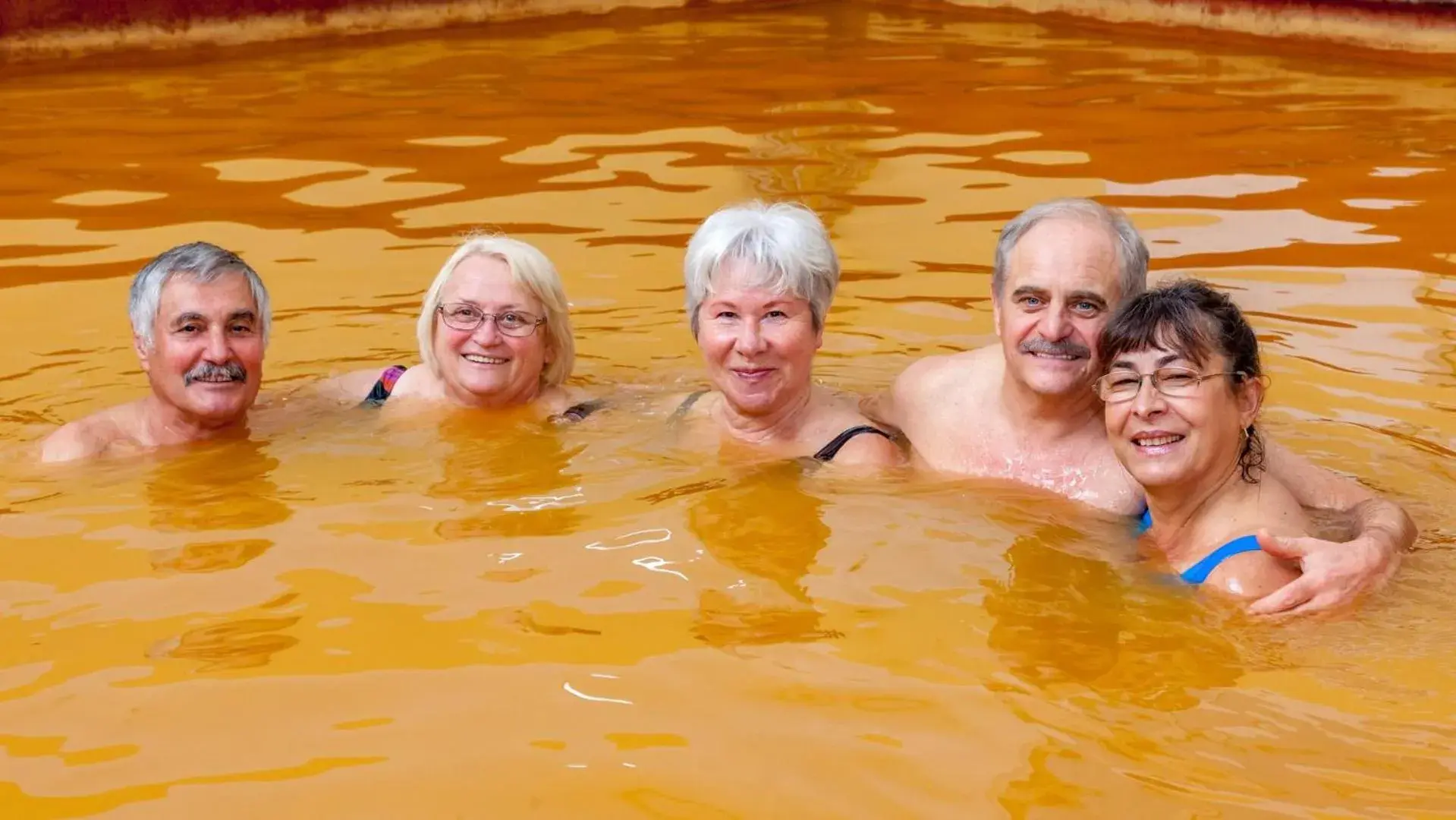 Swimming pool in Hotel Tusnad Swimming pool in Hotel Tusnad