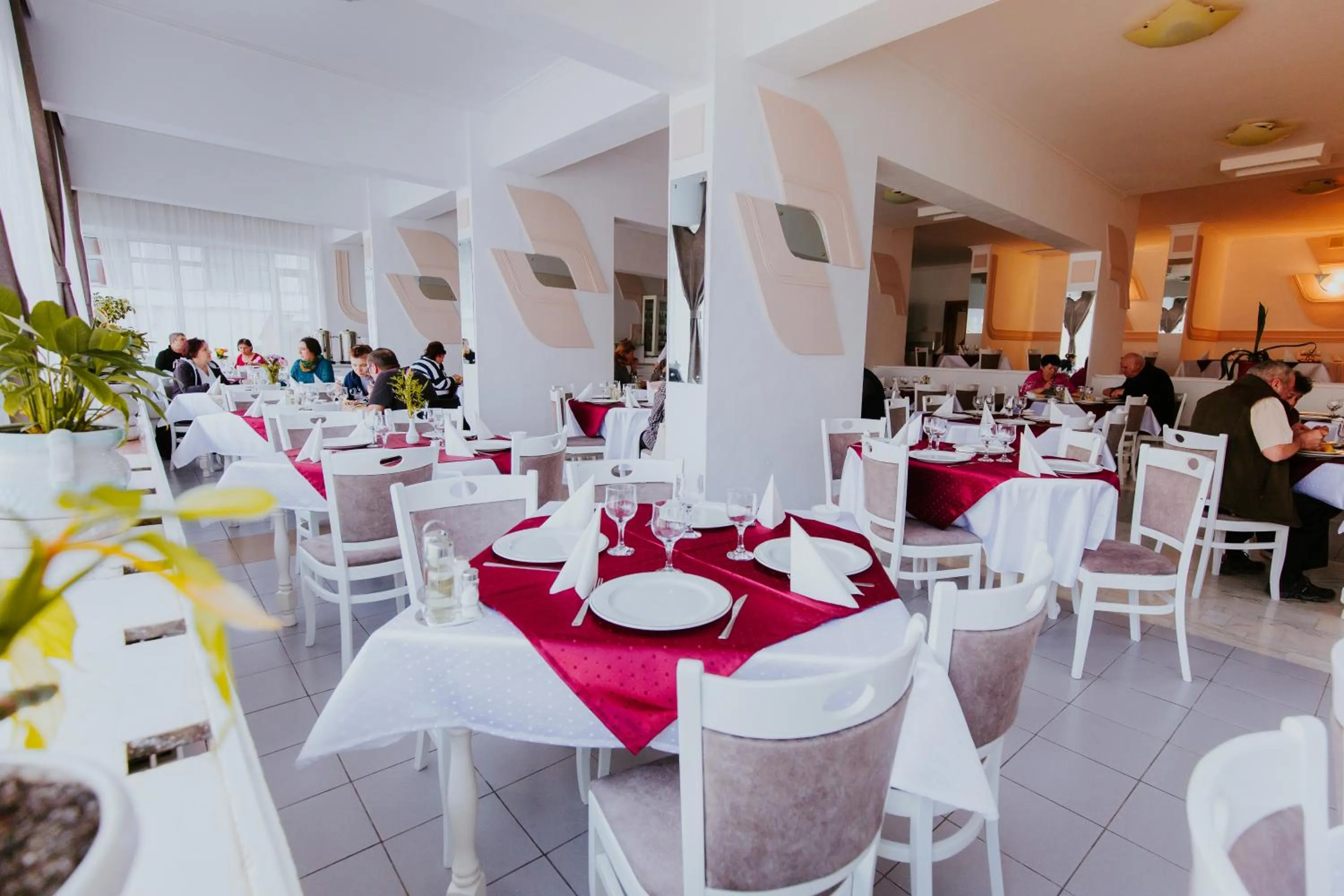 Restaurant/places to eat in Hotel Tusnad