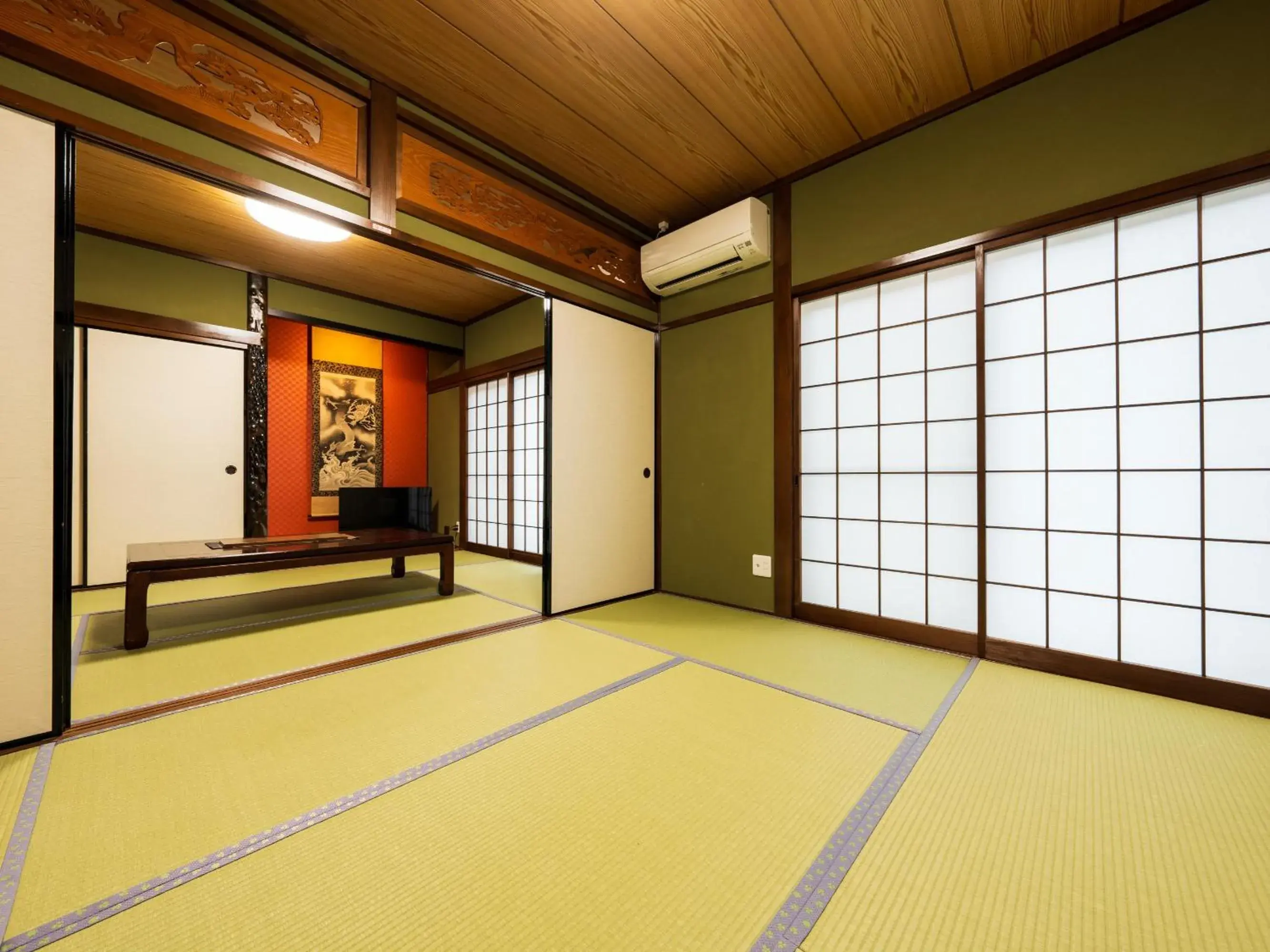 Photo of the whole room in Yufuin Wasaku Photo of the whole room in Yufuin Wasaku