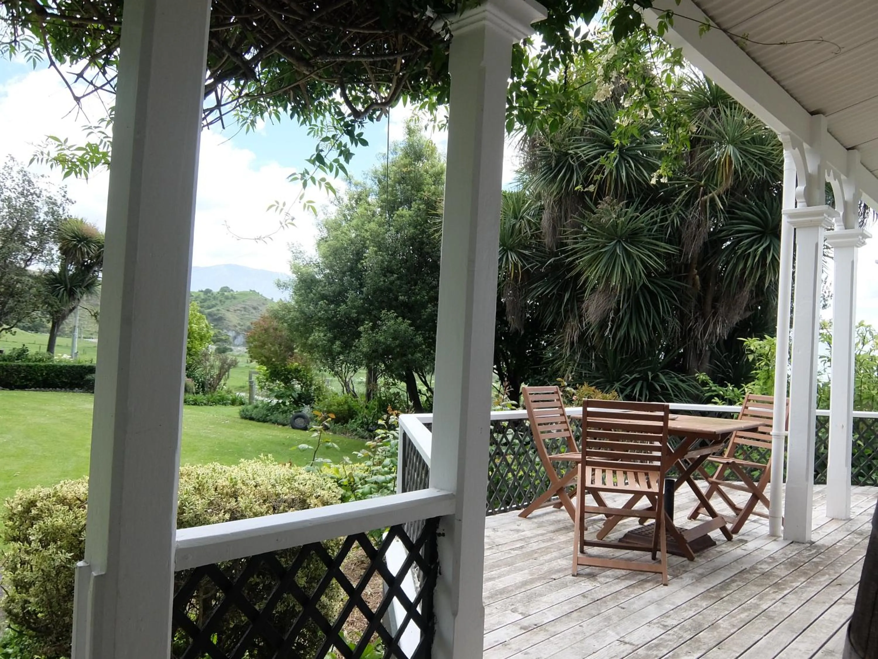 Garden in The Point B&B