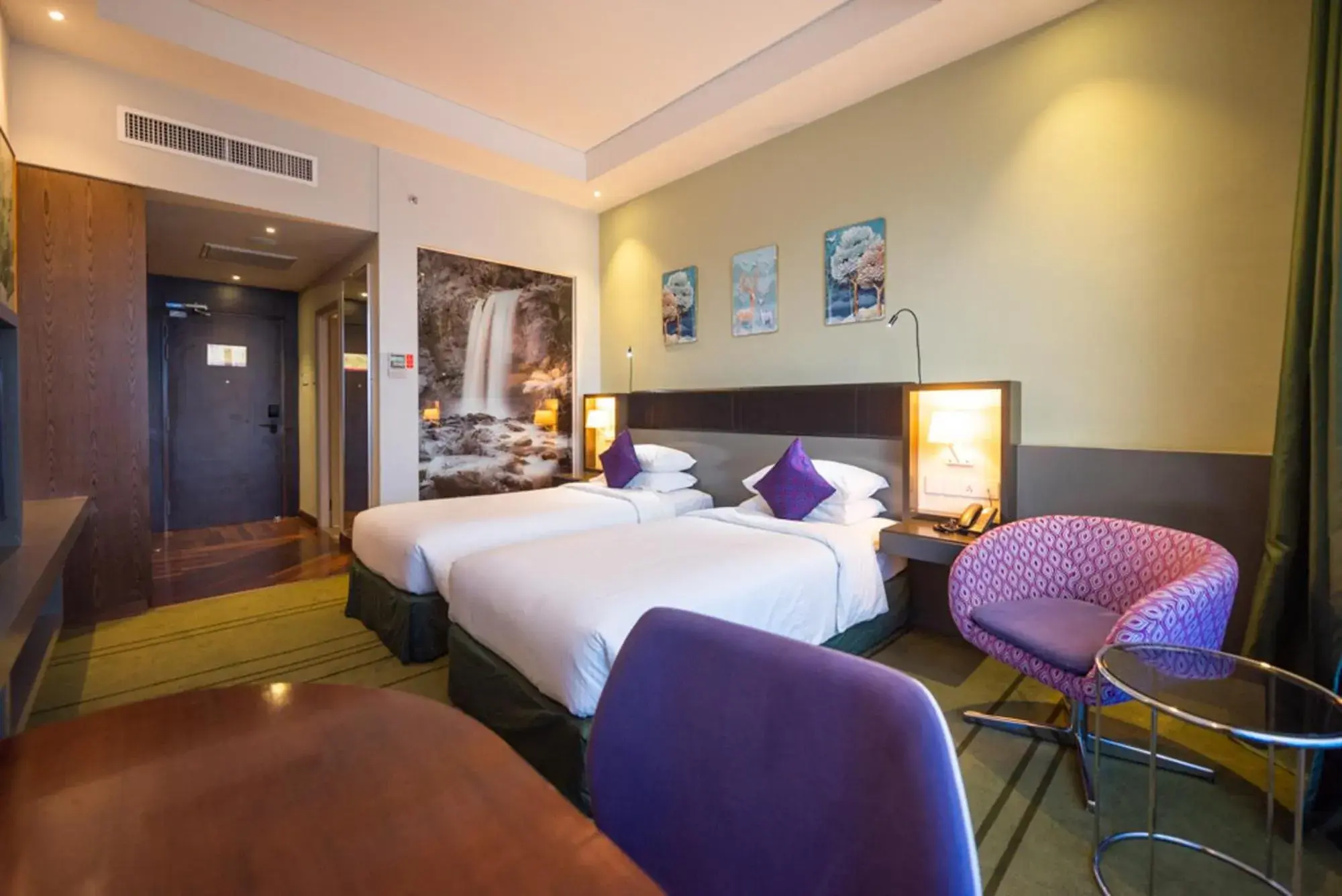 Deluxe Twin Room in Asaya Hotel Kota Kinabalu - Refurbished 2024 Deluxe Twin Room in Asaya Hotel Kota Kinabalu - Refurbished 2024
