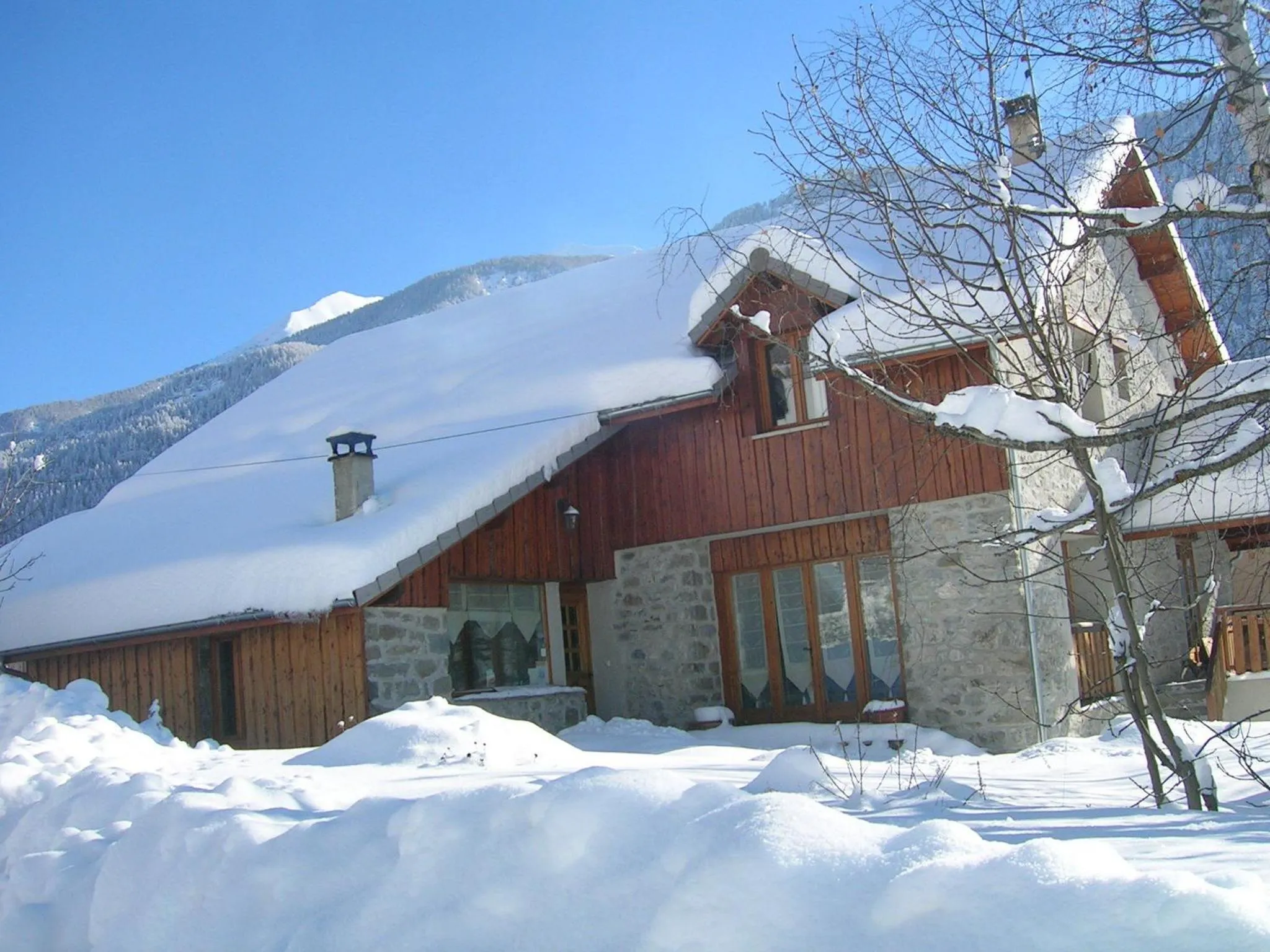Facade/entrance in Chambres d'hôtes l'Abondance