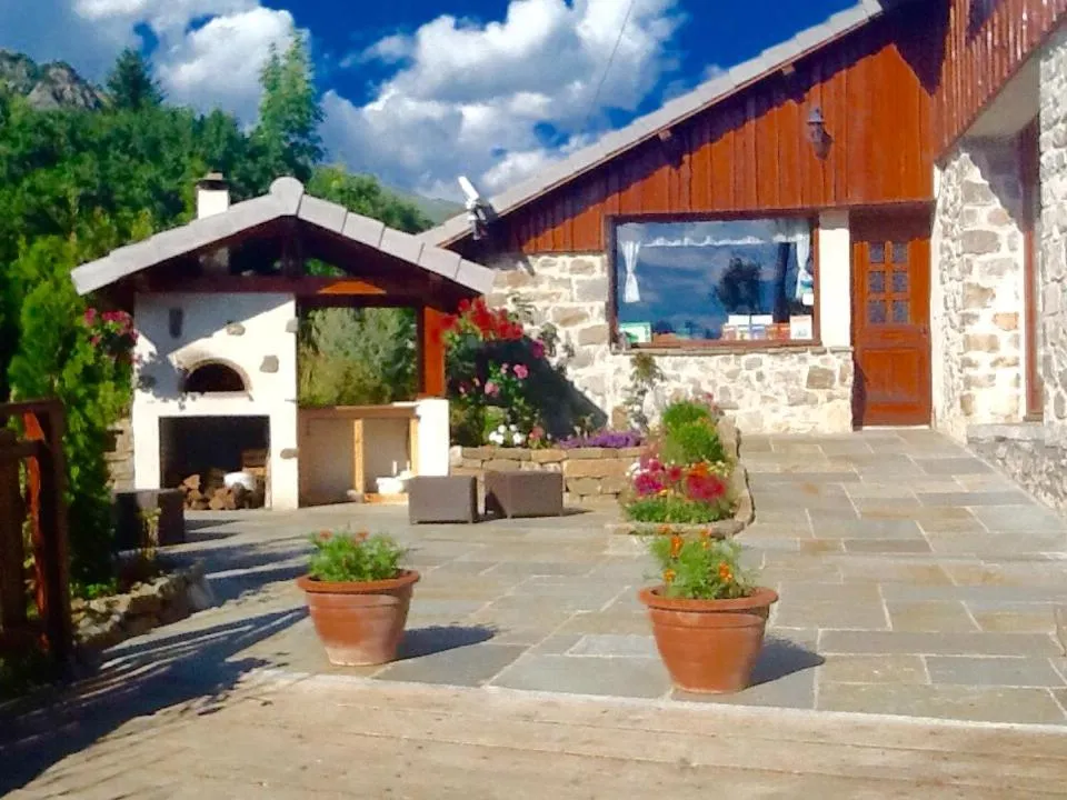 Patio in Chambres d'hôtes l'Abondance