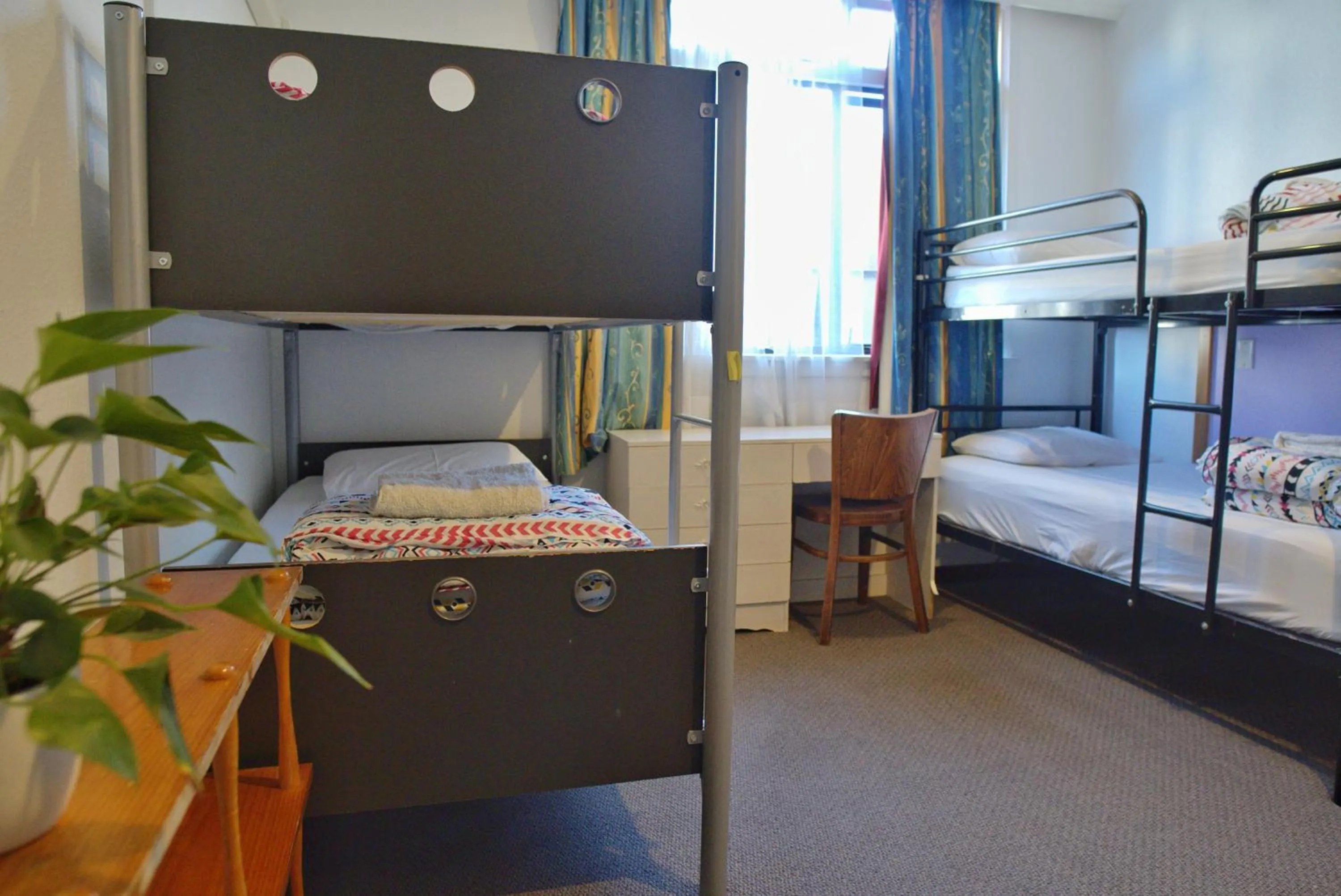 Bedroom, Bed in Ariki Backpackers