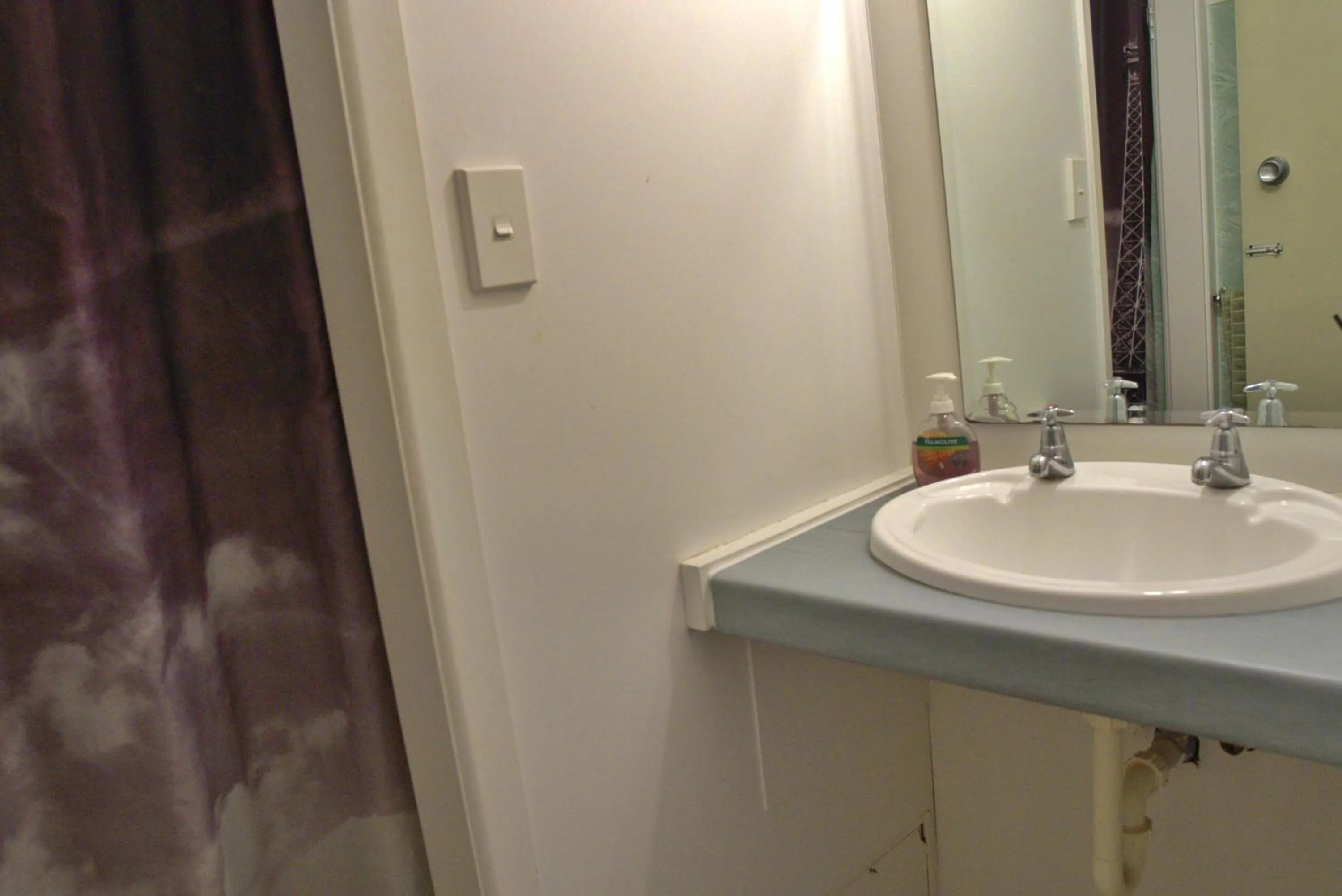 Bathroom in Ariki Backpackers