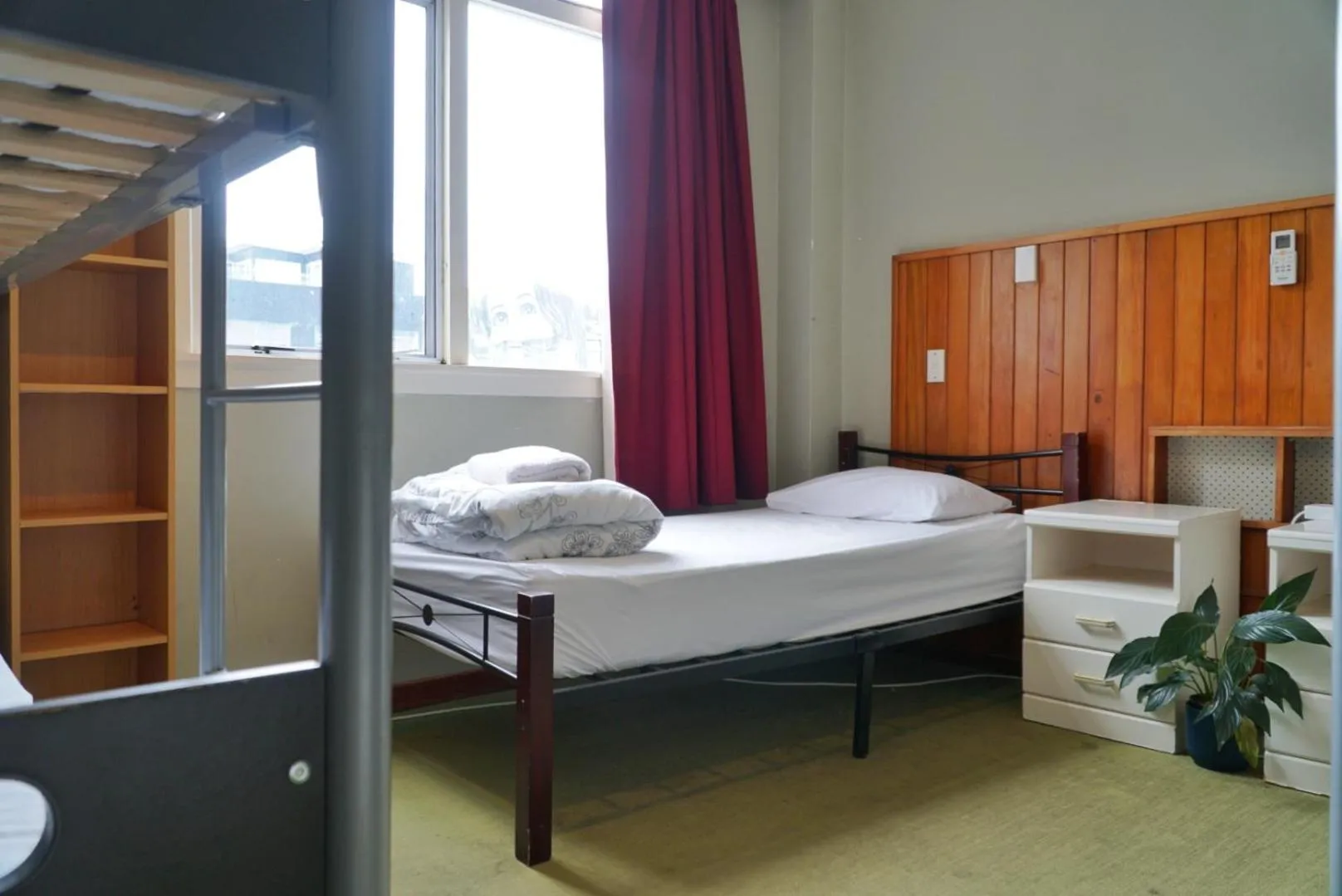 Bedroom, Bed in Ariki Backpackers