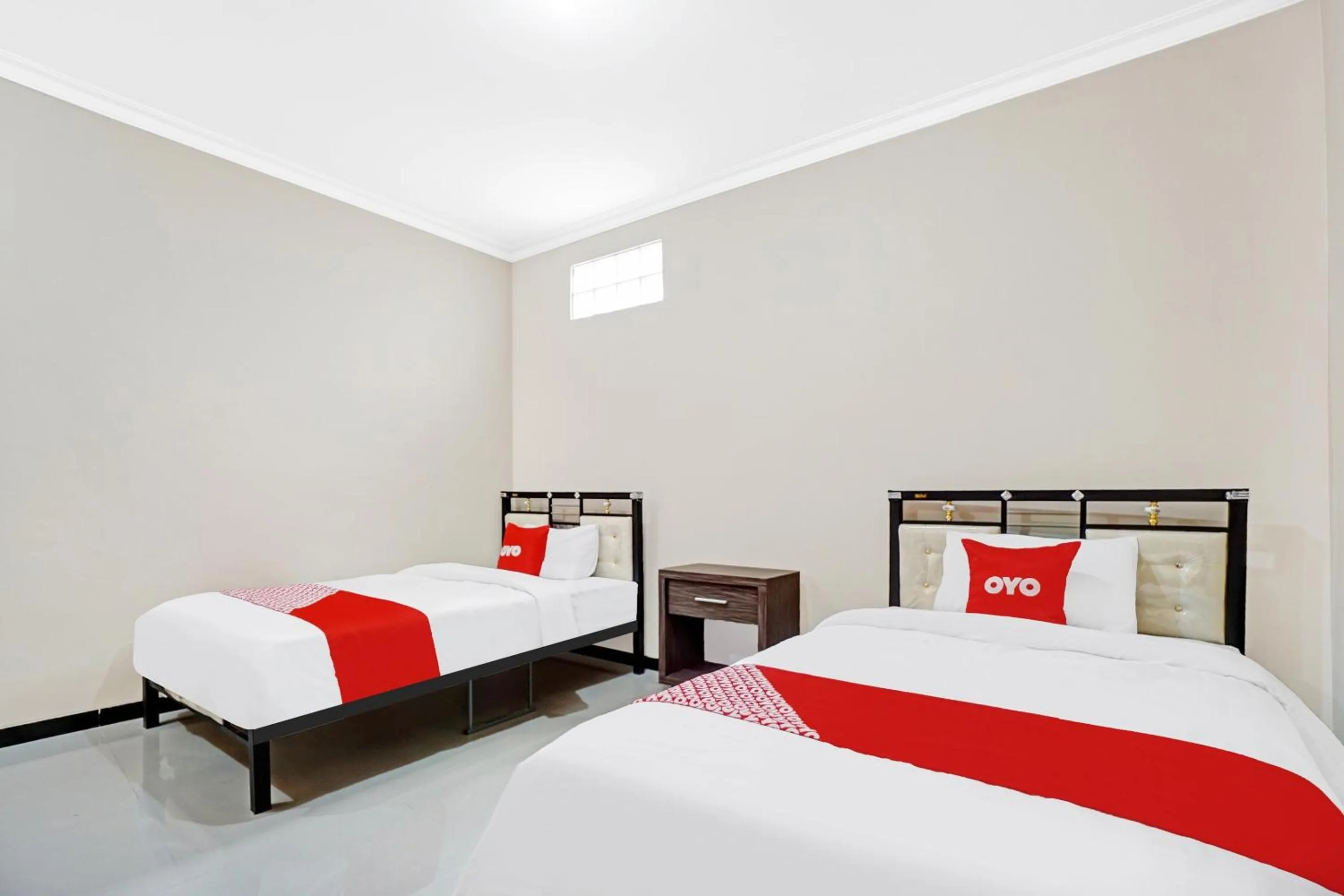 Bedroom, Bed in Hotel O Avisha Guest House Syariah