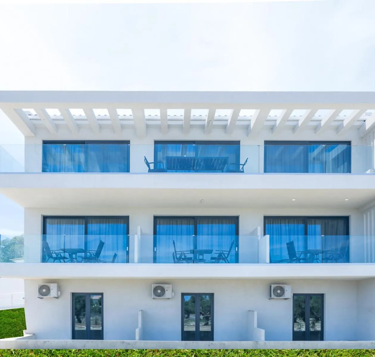Property building in Dionisos Luxury Suites