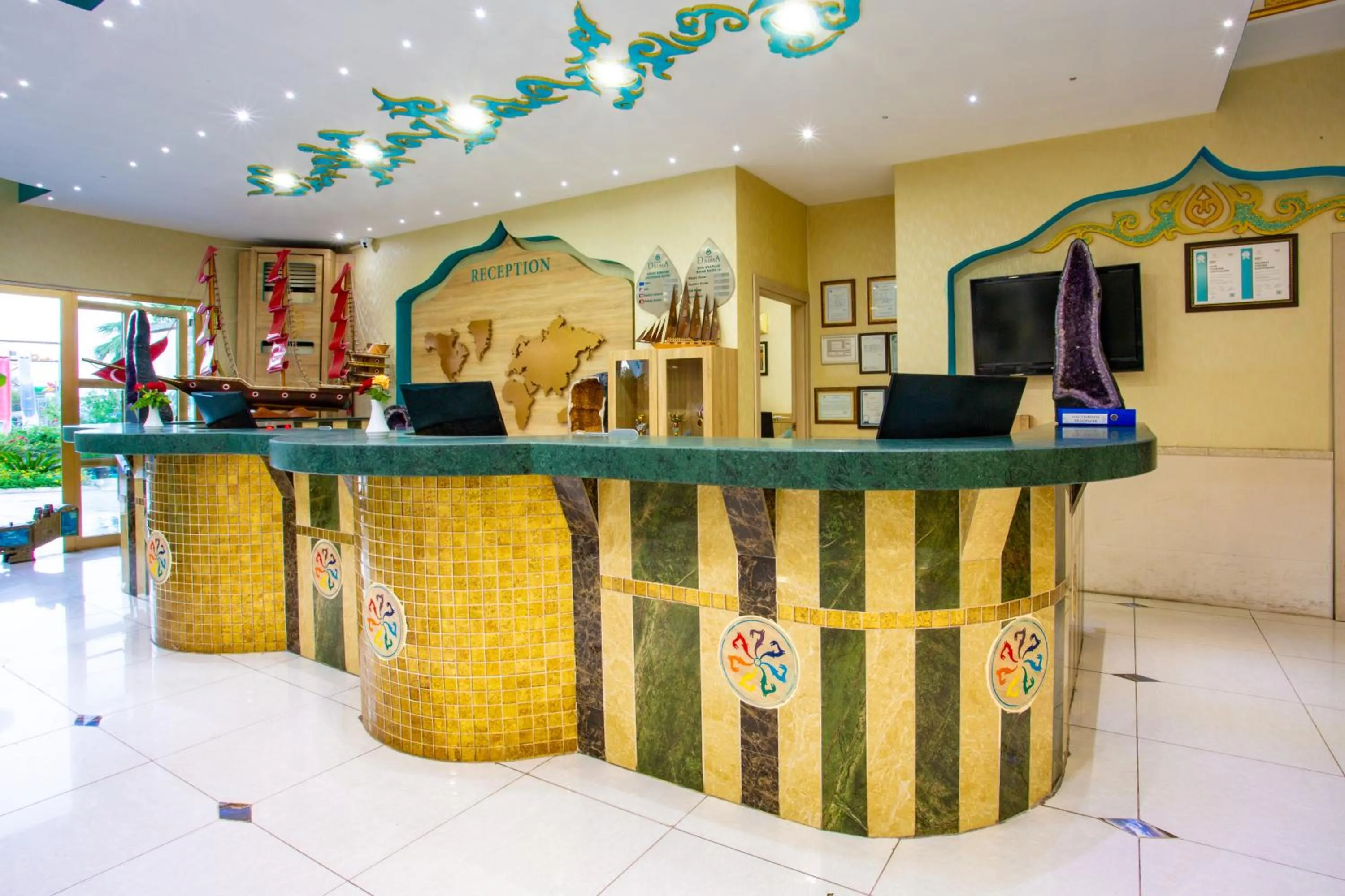 Lobby or reception in Daima Biz Hotel - Dolusu Aquapark Access