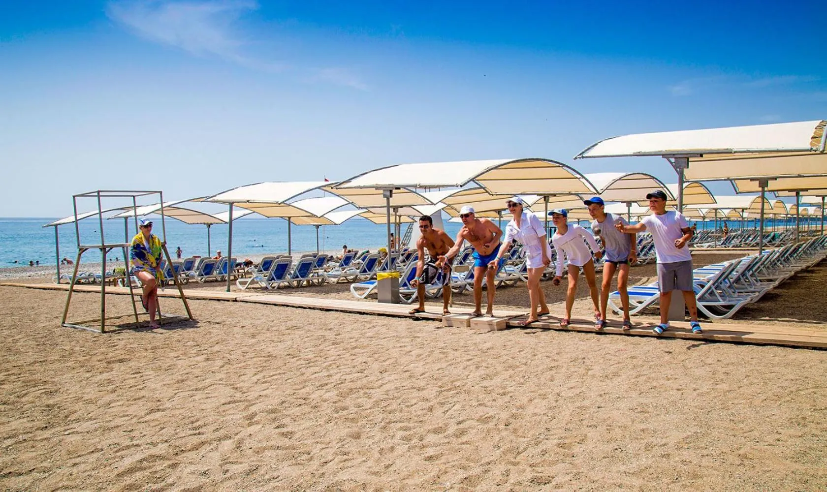 Beach in Daima Biz Hotel - Dolusu Aquapark Access