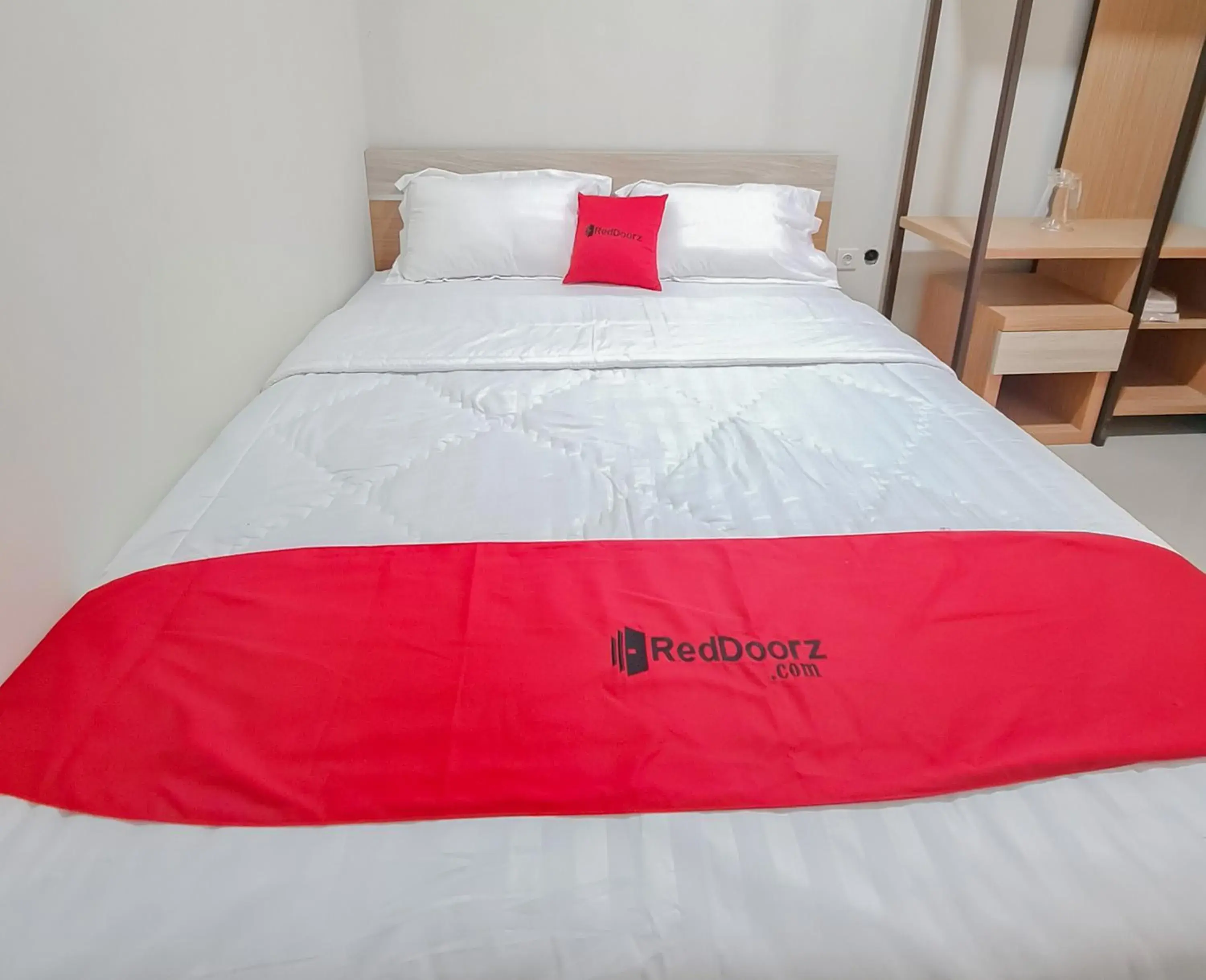 RedDoorz Syariah @ Boemi Guesthouse Tasikmalaya RedDoorz Syariah @ Boemi Guesthouse Tasikmalaya