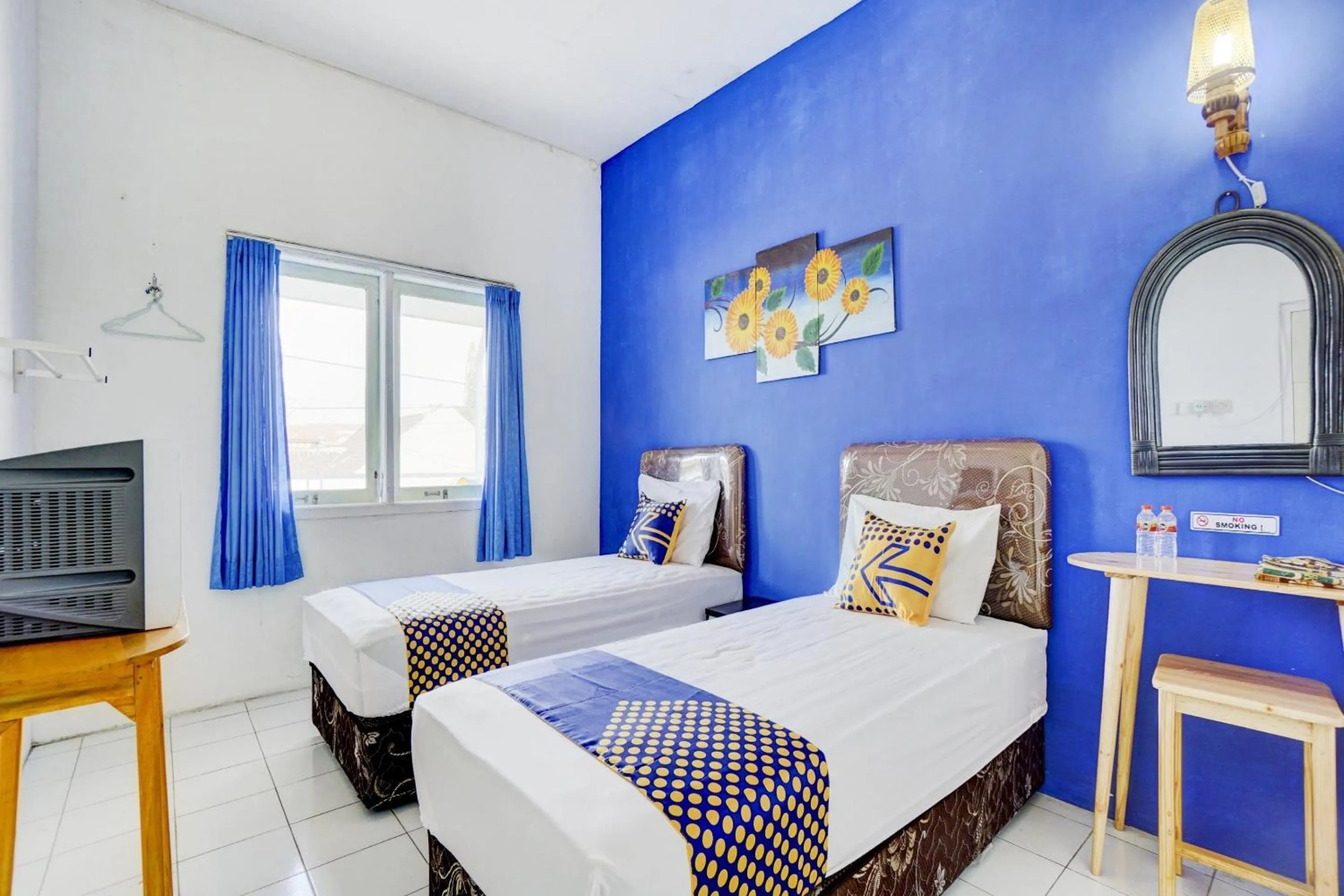 Bedroom in Hotel O Edotel Tebe Syariah