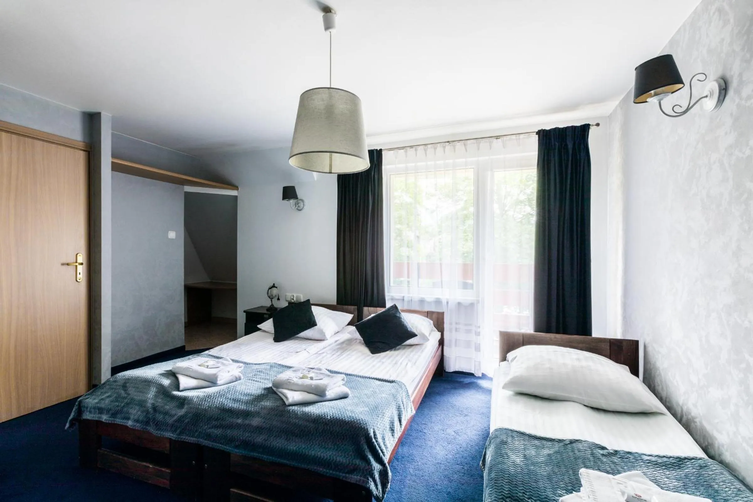 Bedroom, Bed in Willa Biały Domek - 600m Krupówki