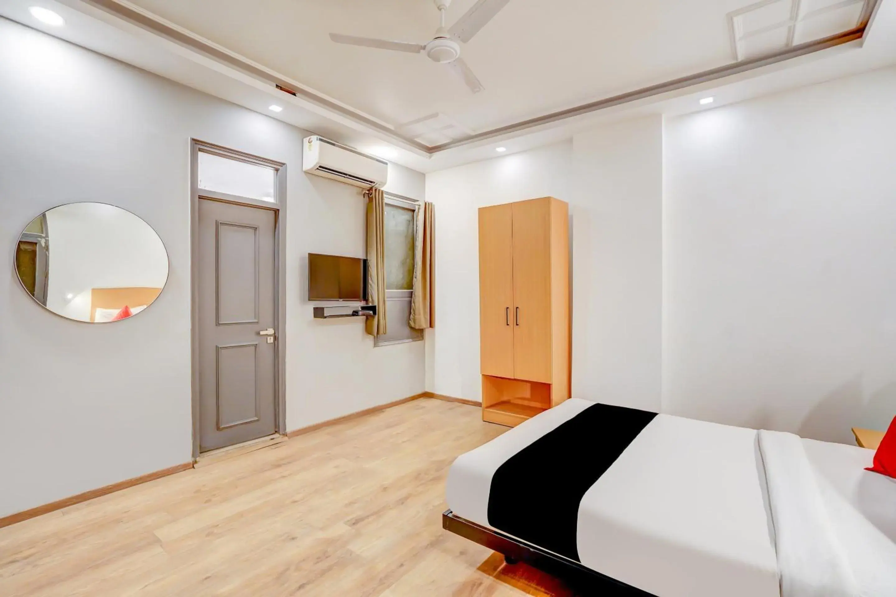 Bedroom, Bed in Super Capital O Jp Tower Bedroom, Bed in Super Capital O Jp Tower