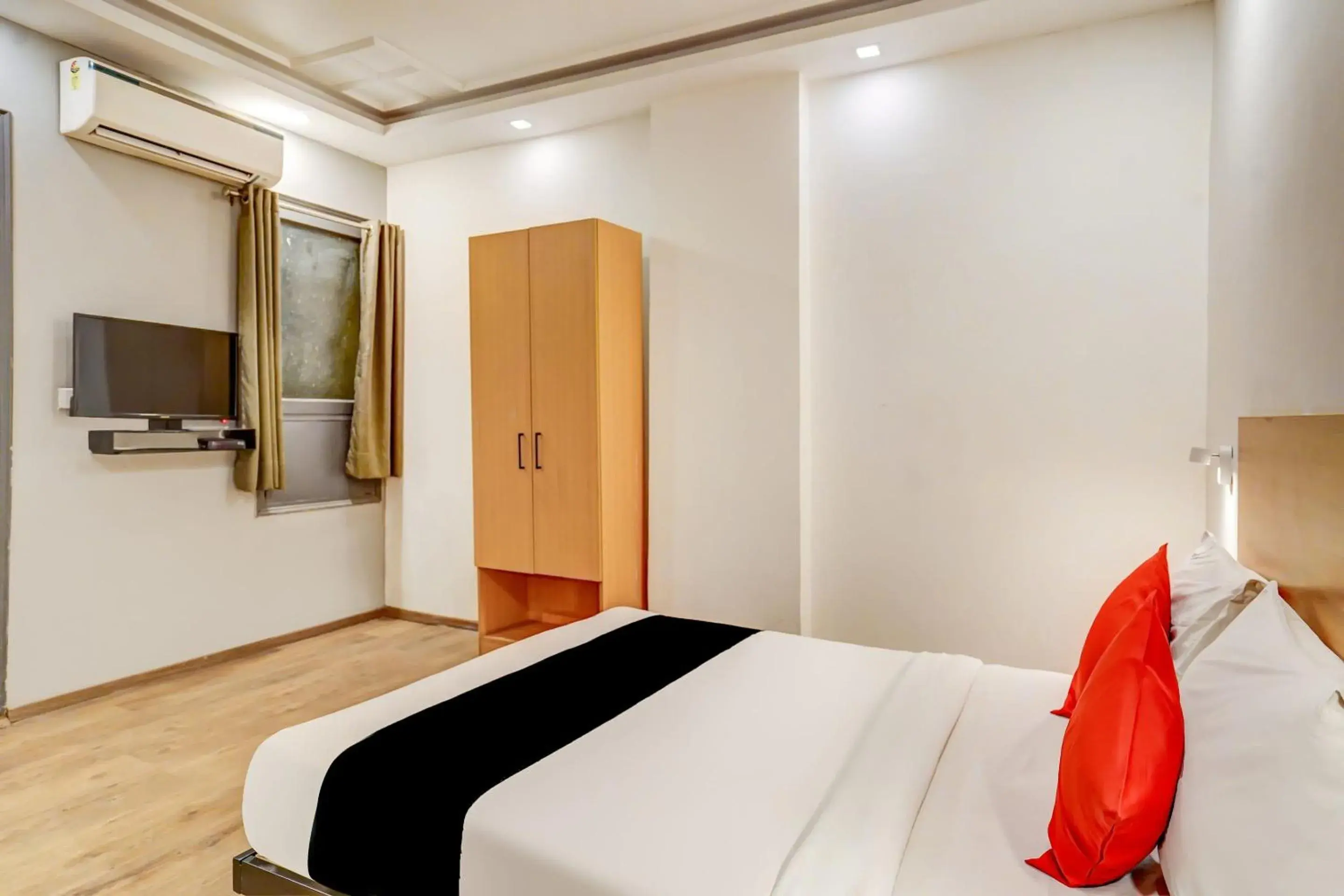 Bedroom, Bed in Super Capital O Jp Tower Bedroom, Bed in Super Capital O Jp Tower