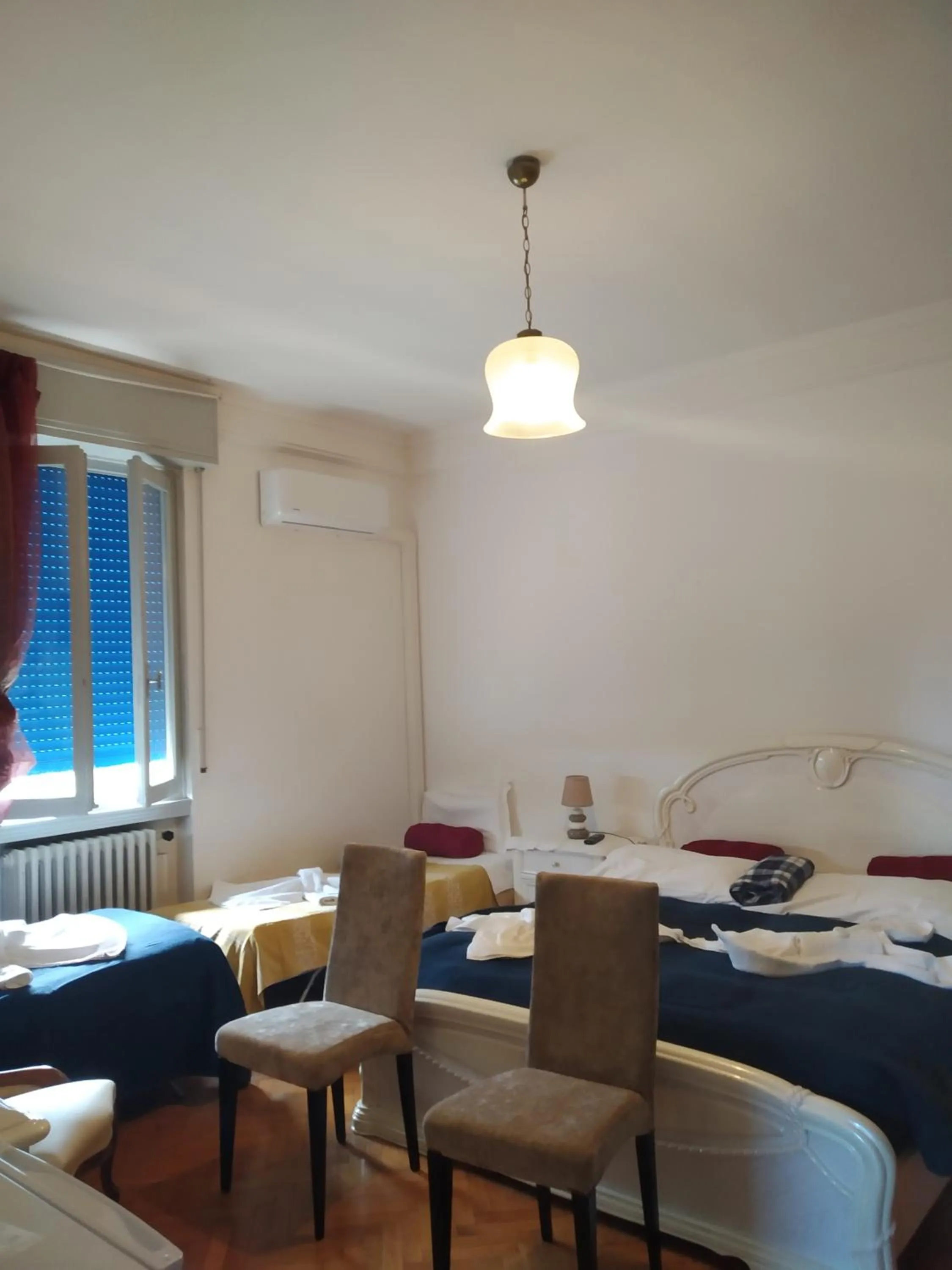 Bed, Seating Area in B&B Mavipagi