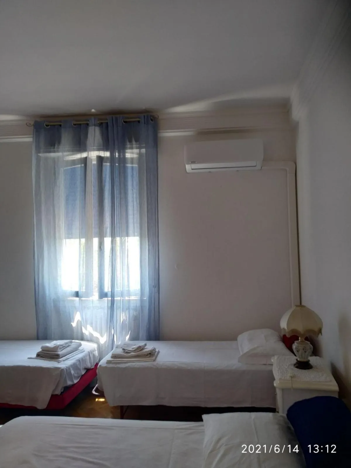 Photo of the whole room in B&B Mavipagi