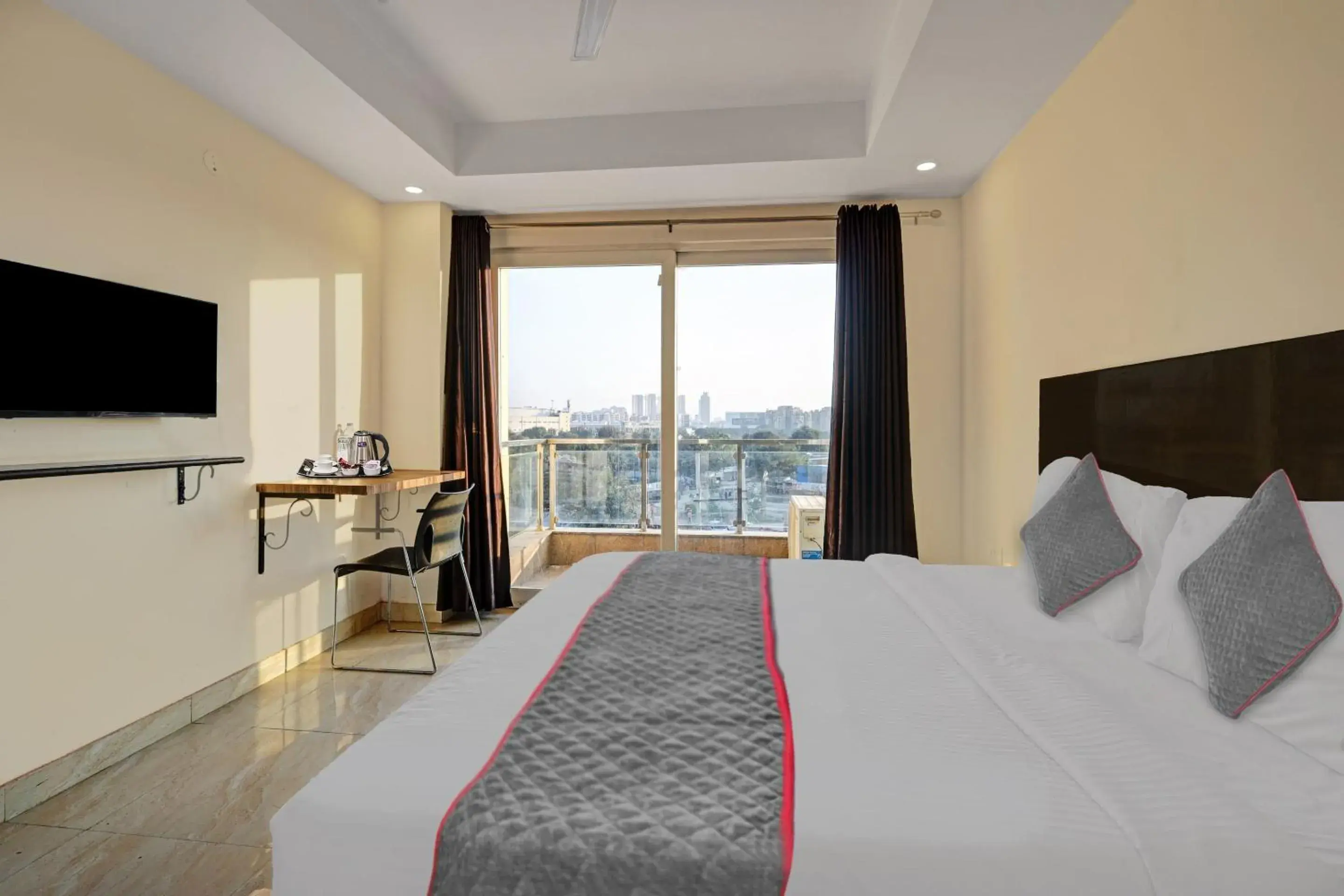 Bedroom, Bed in Super Townhouse Tipsyy Near Bestech Central Square Mall Bedroom, Bed in Super Townhouse Tipsyy Near Bestech Central Square Mall