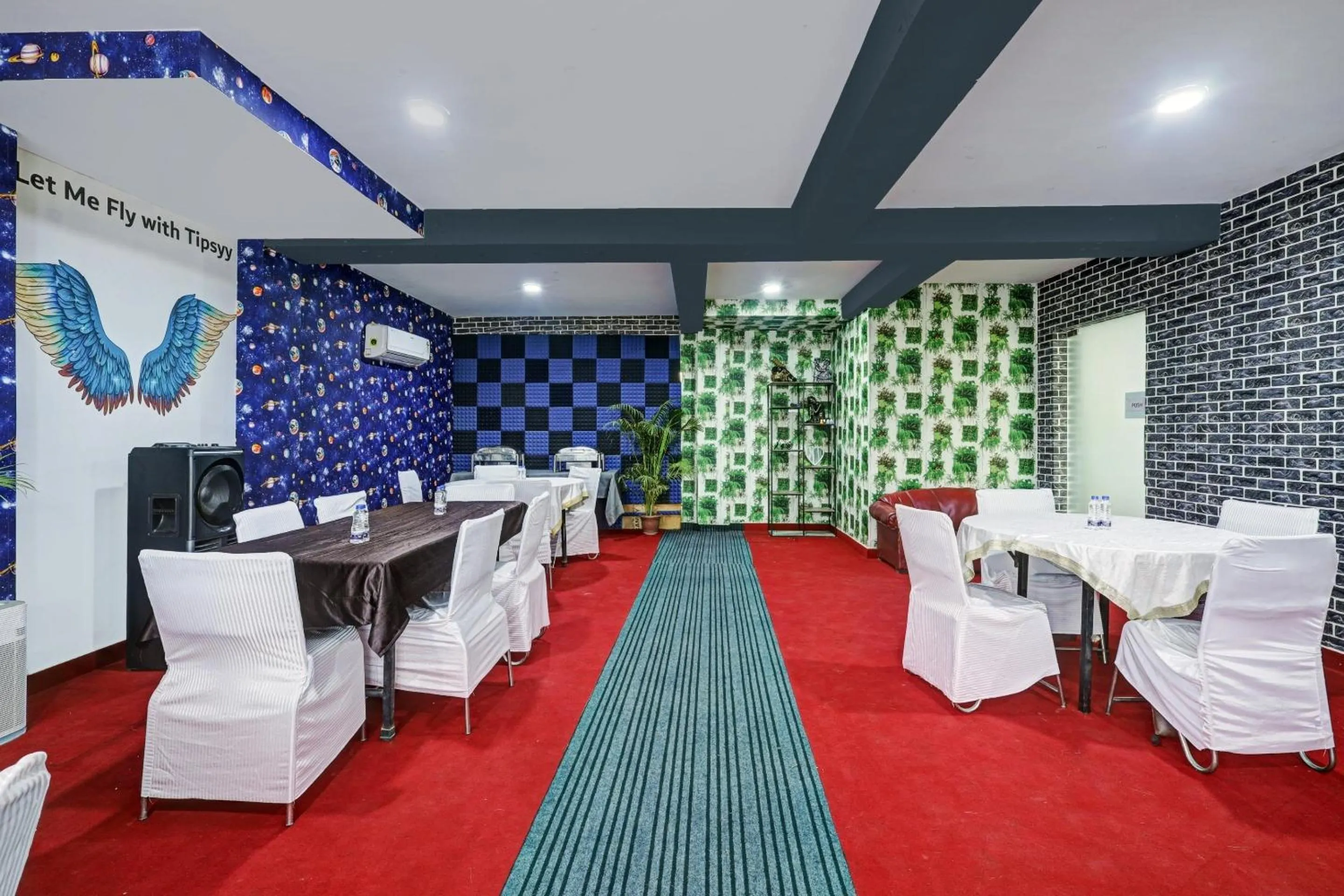 Other in Super Townhouse Tipsyy Near Bestech Central Square Mall