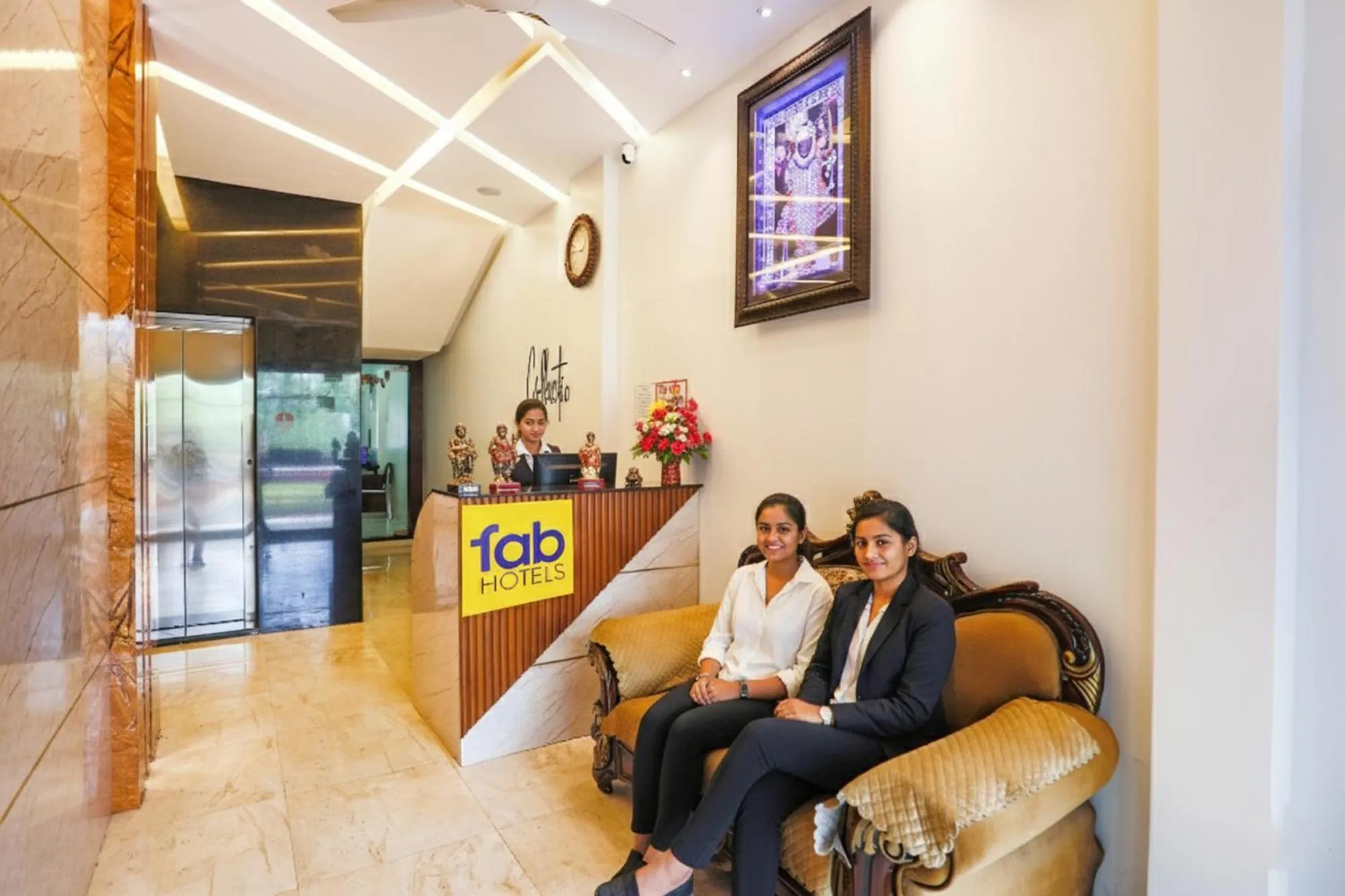 Lobby or reception in FabHotel Balaji Paradise