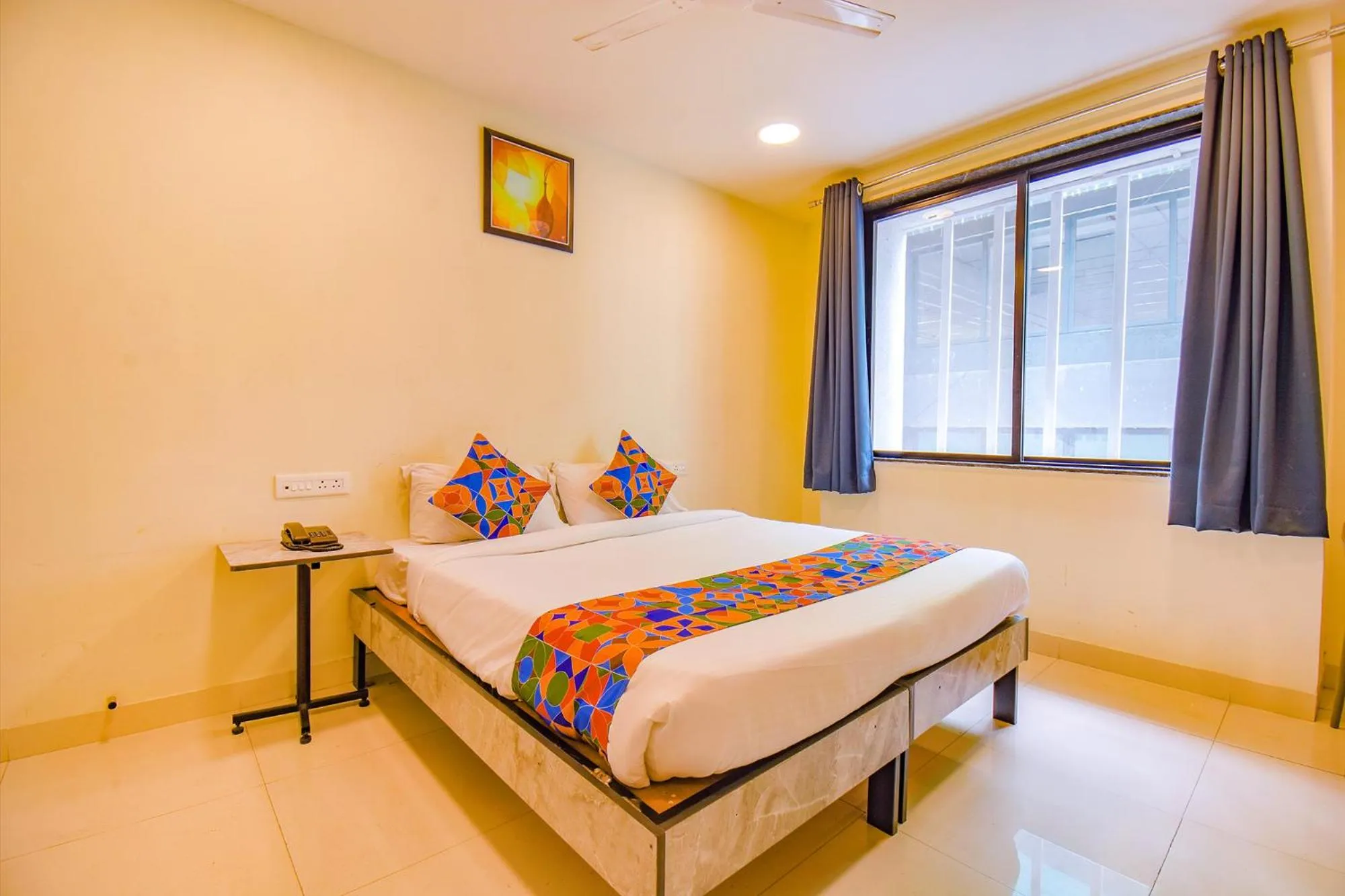 Bed in FabHotel Gargi Inn - Near Balewadi Stadium