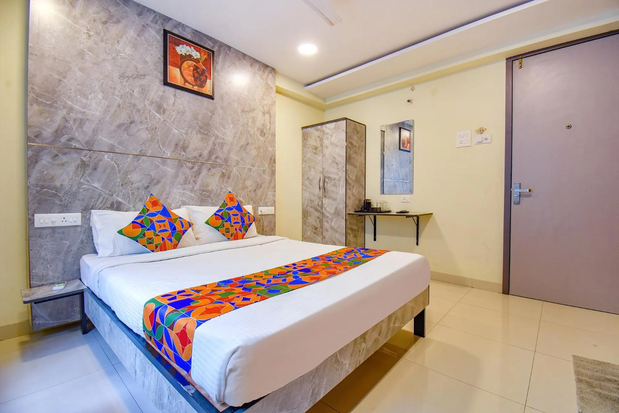 Bed in FabHotel Gargi Inn - Near Balewadi Stadium