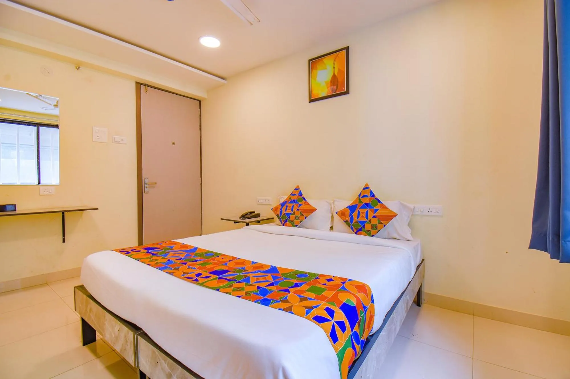 Bed in FabHotel Gargi Inn - Near Balewadi Stadium