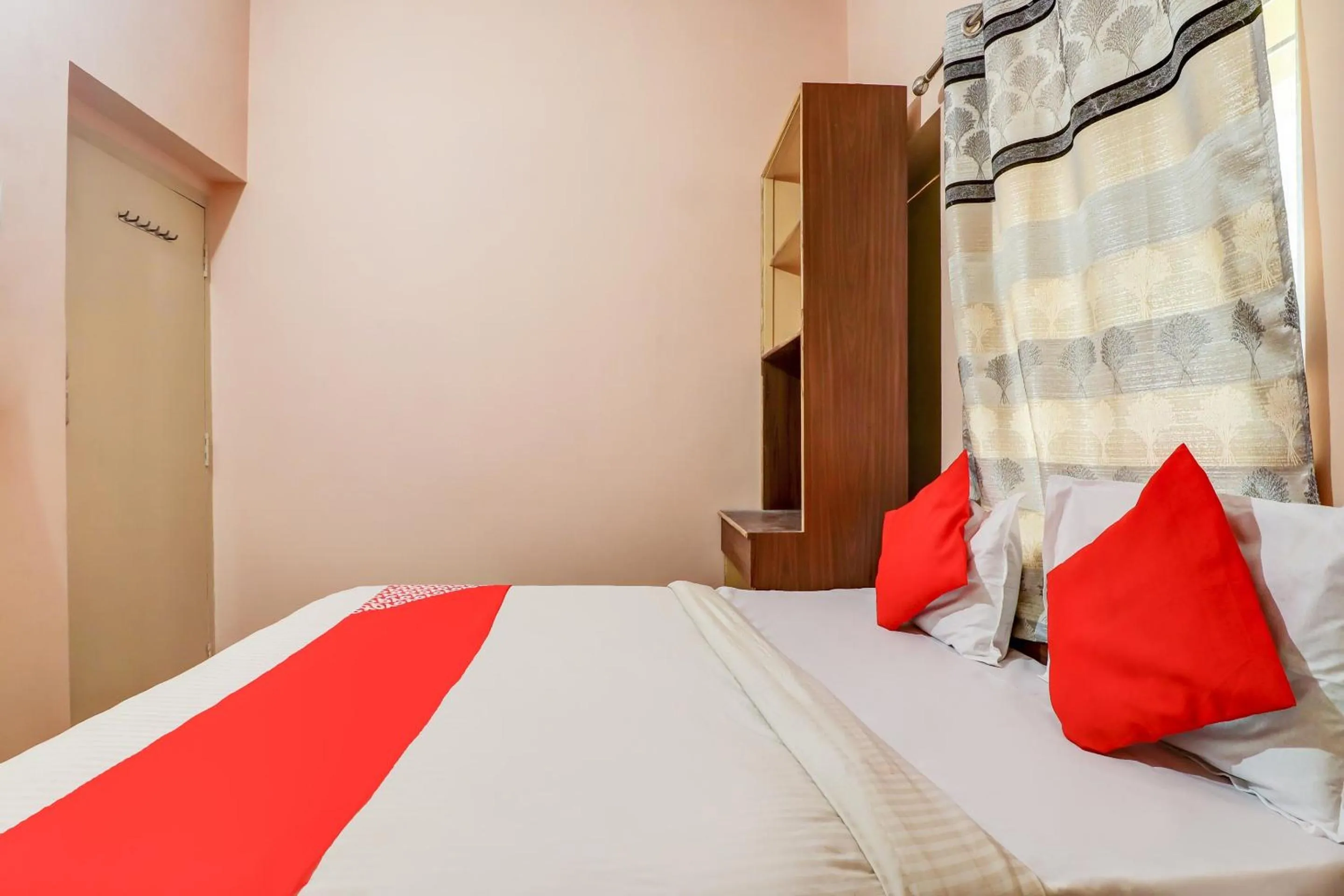Bedroom, Bed in Hotel O by OYO Sidhu Kanhu & Banquet