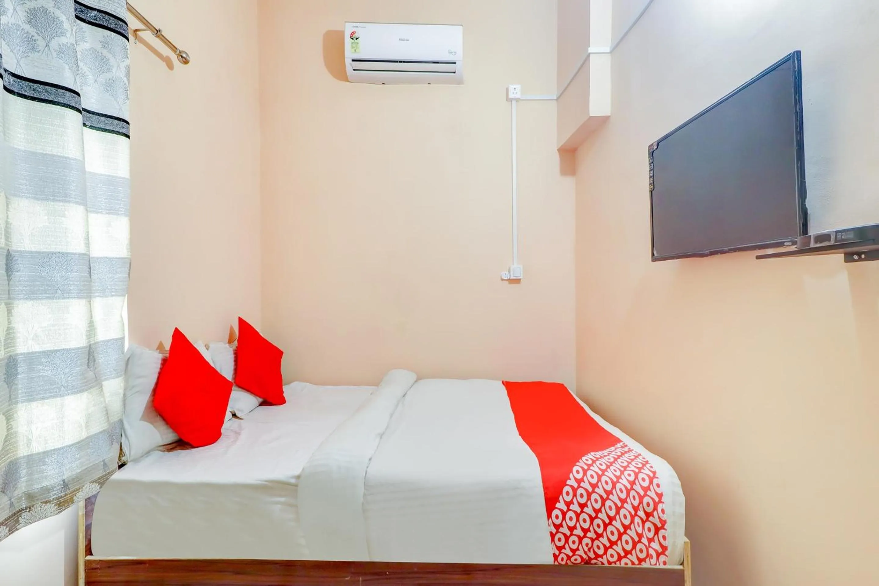 Bedroom, Bed in Hotel O by OYO Sidhu Kanhu & Banquet