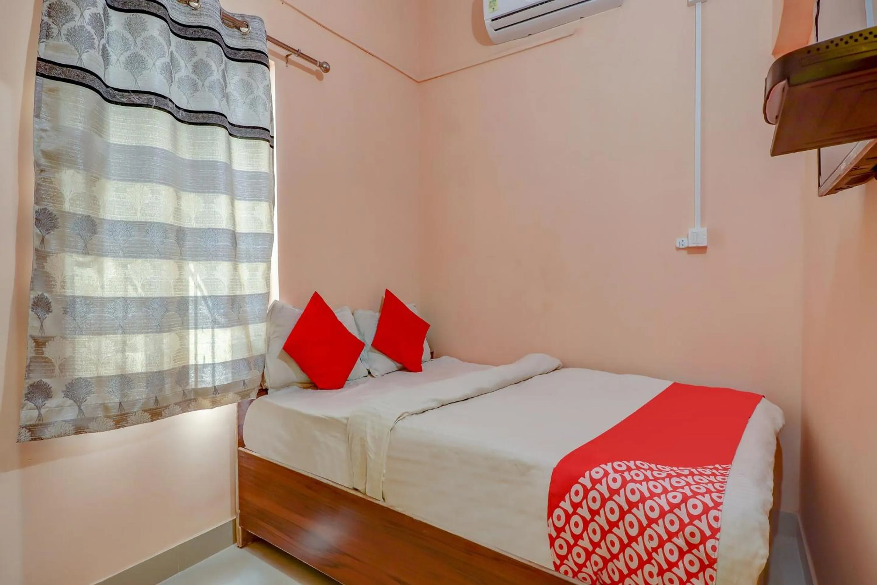 Bedroom, Bed in Hotel O by OYO Sidhu Kanhu & Banquet