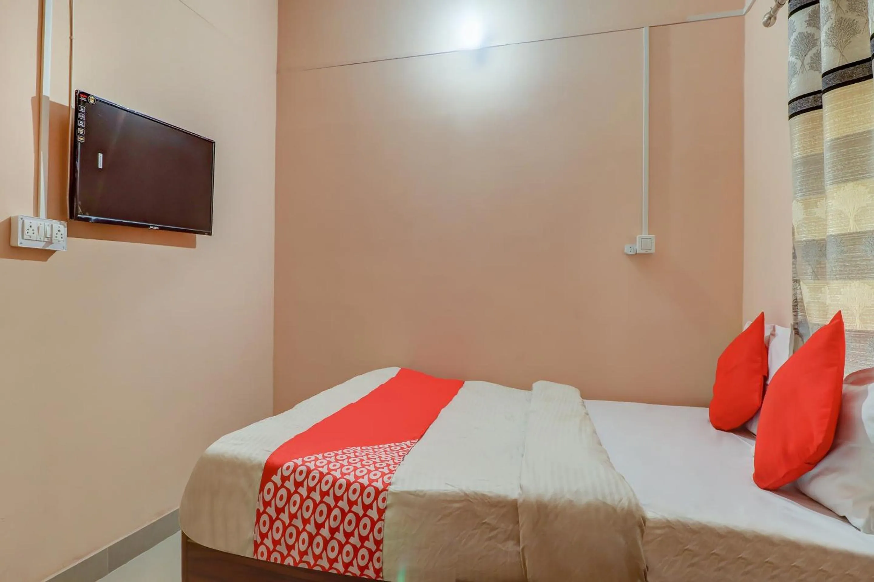 Bedroom, Bed in Hotel O by OYO Sidhu Kanhu & Banquet