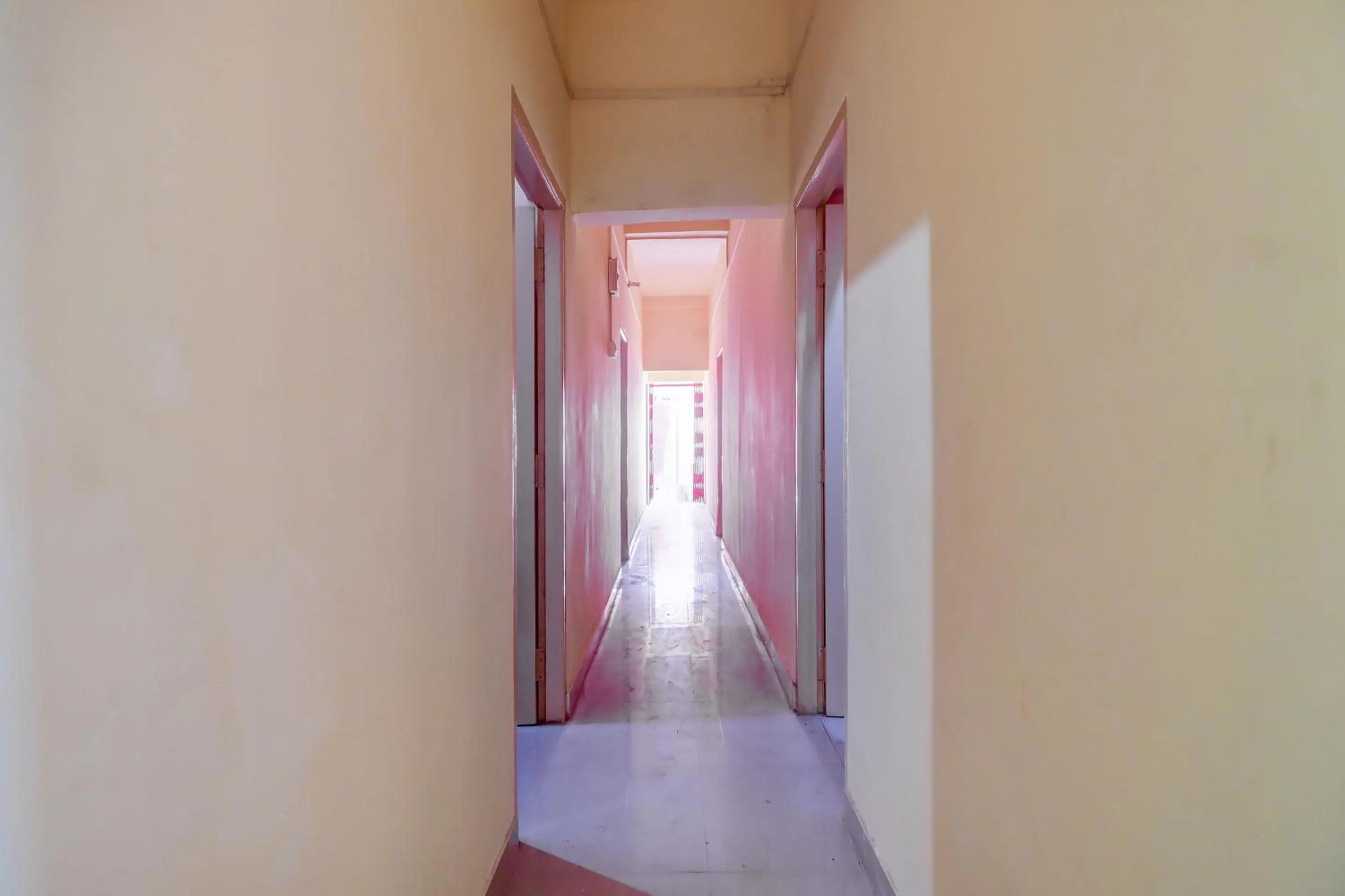 Lobby or reception in Hotel O by OYO Sidhu Kanhu & Banquet