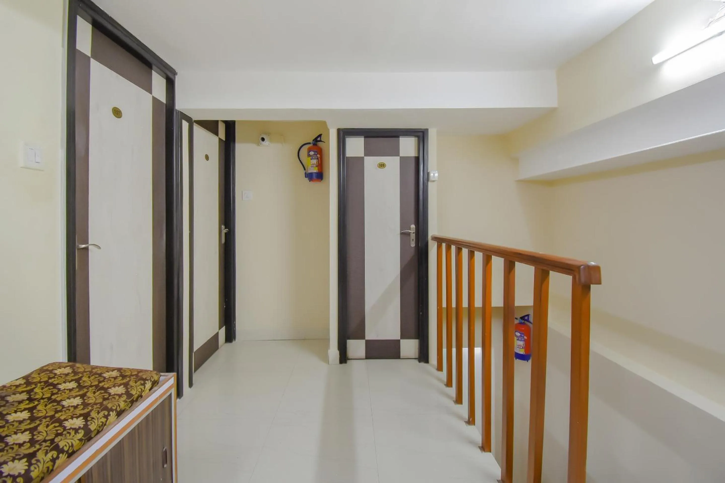 Lobby or reception in Hotel O Lindsay Inn Guest House