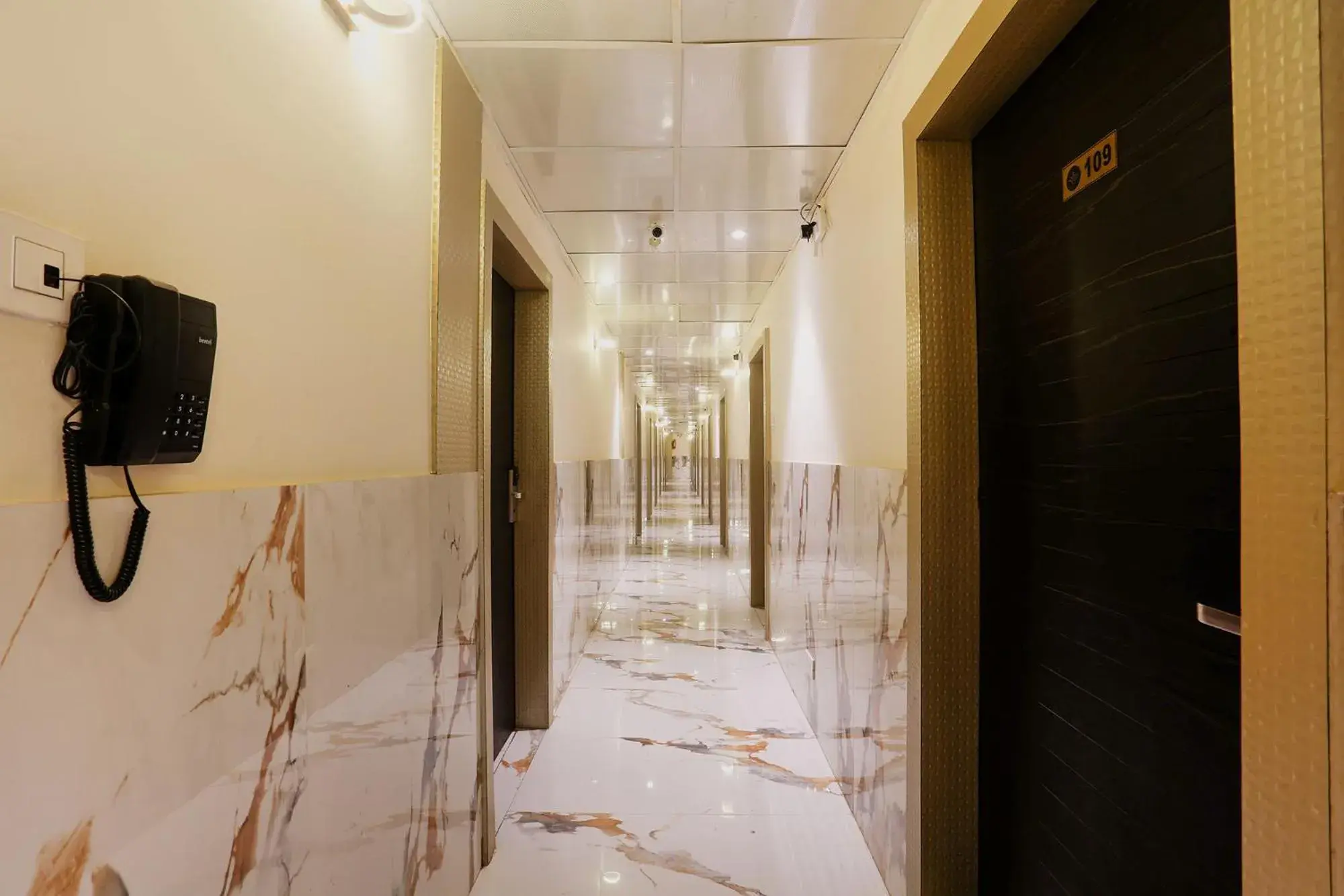 Lobby or reception in FabHotel Prime Land - Nr BKC Lobby or reception in FabHotel Prime Land - Nr BKC