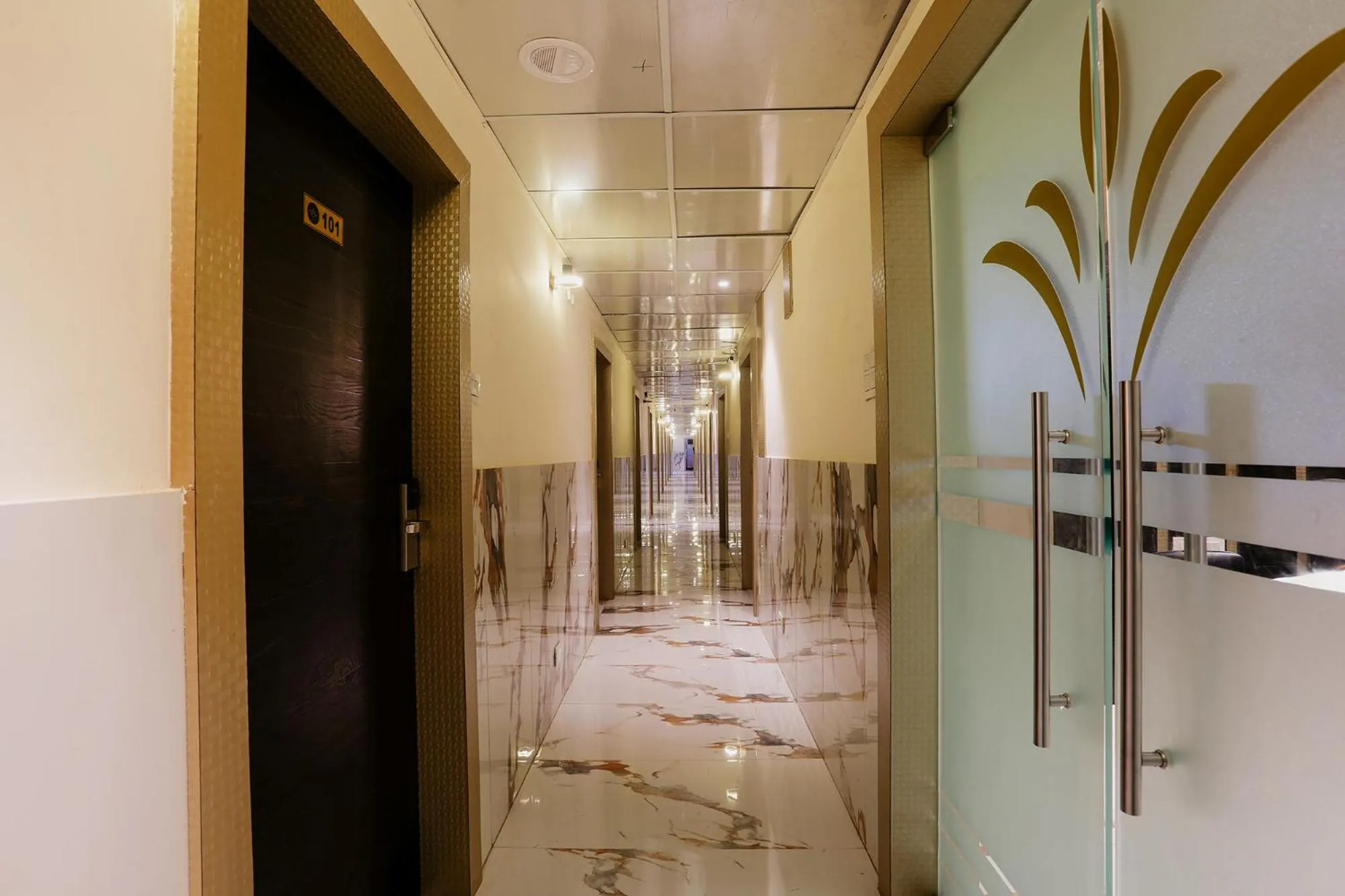 Lobby or reception in FabHotel Prime Land - Nr BKC