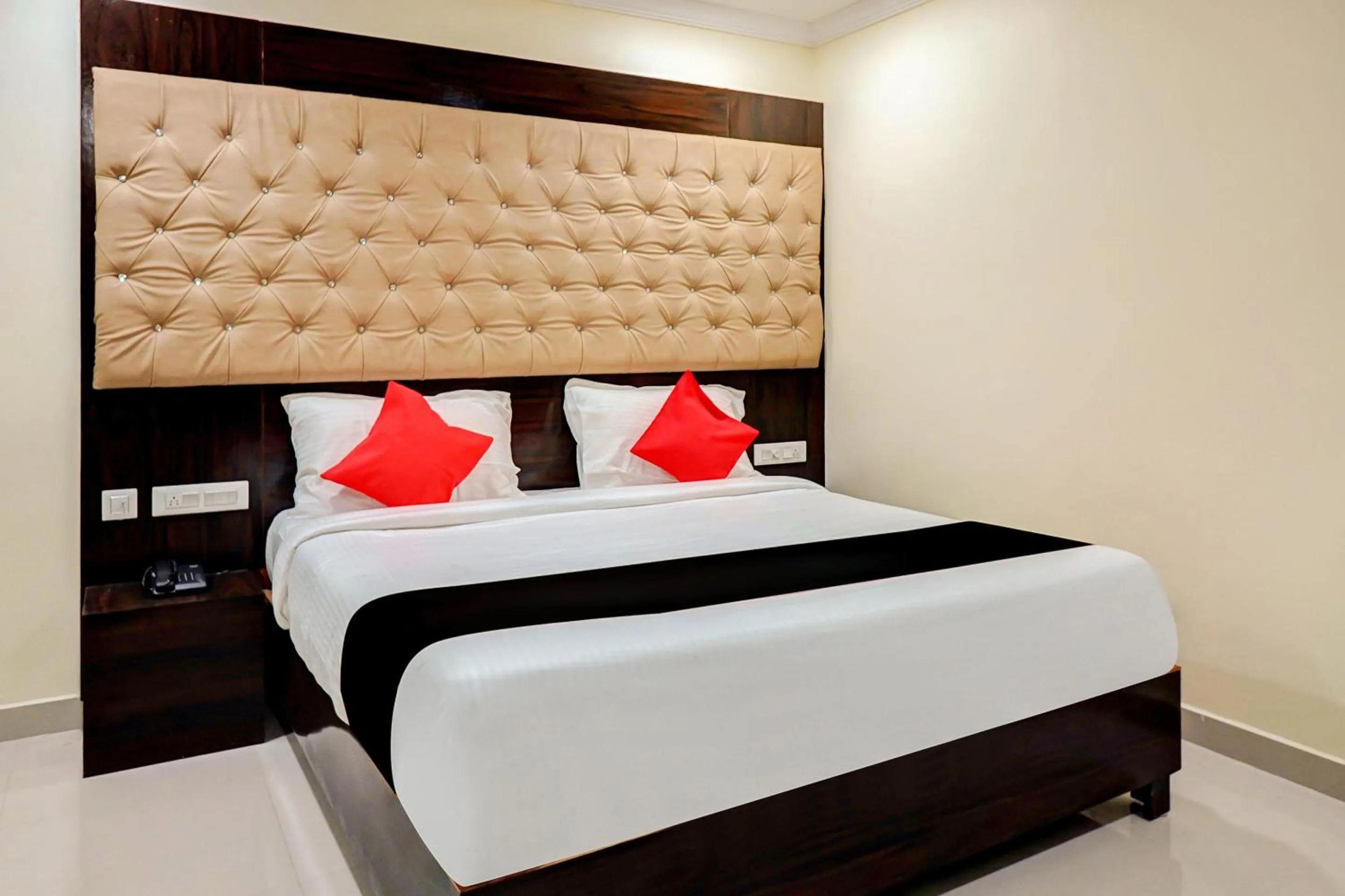 Bedroom in Super Capital O Siddartha Elite