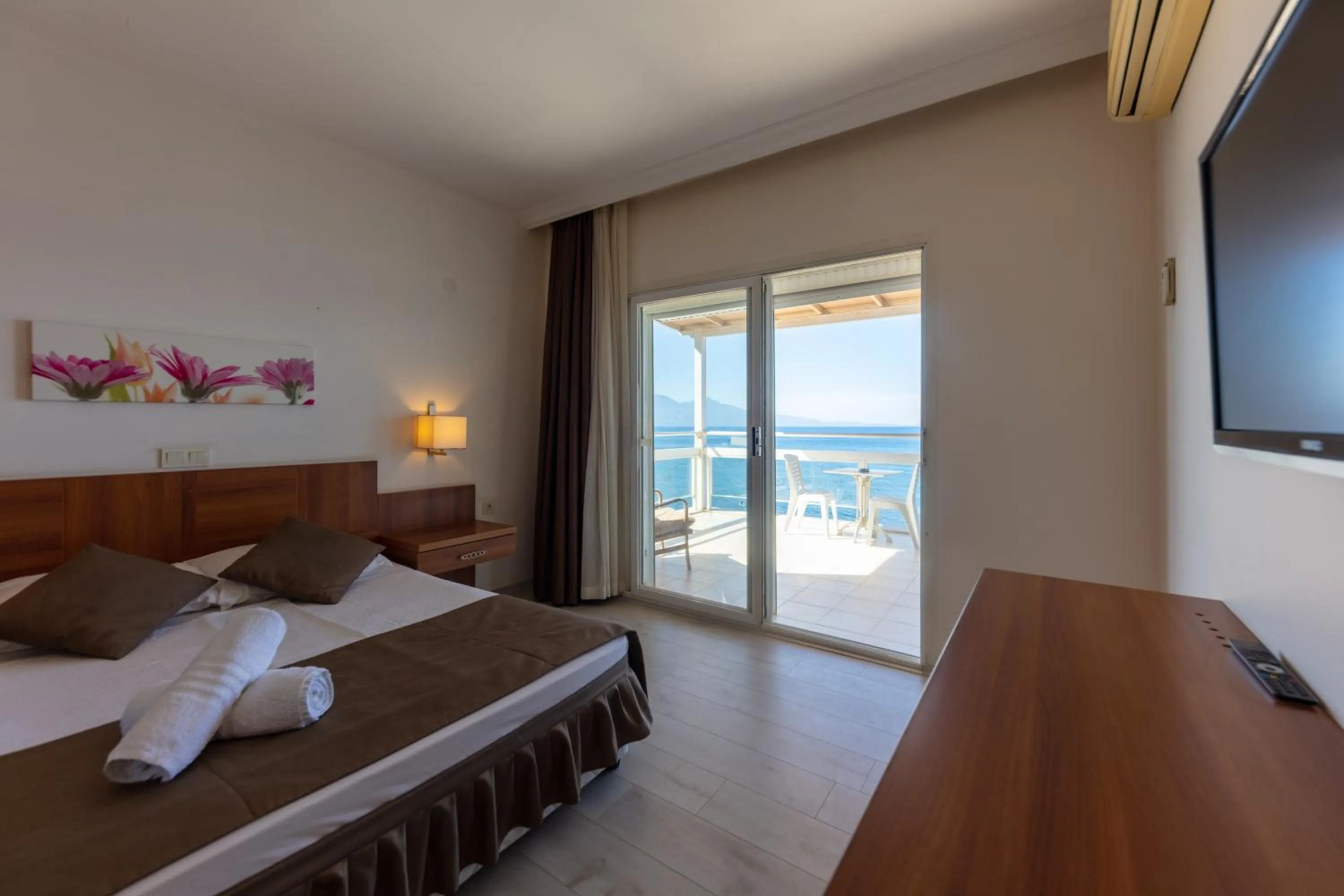 Bed in Melis Hotel Kusadasi