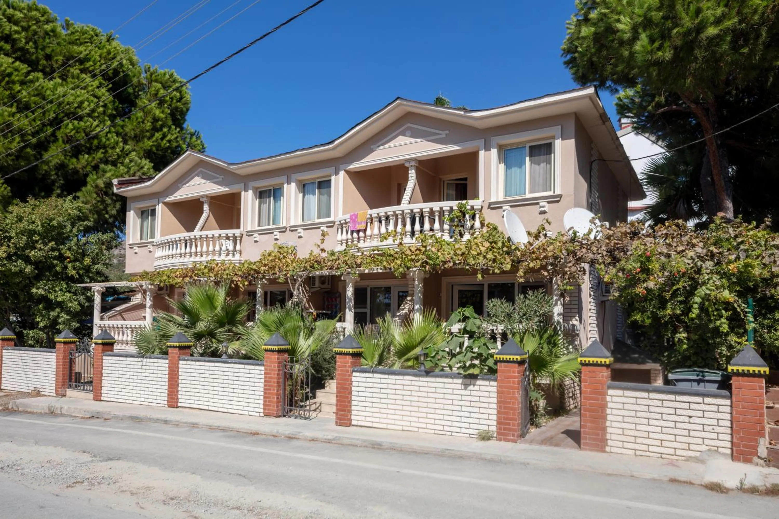 Melis Hotel Kusadasi