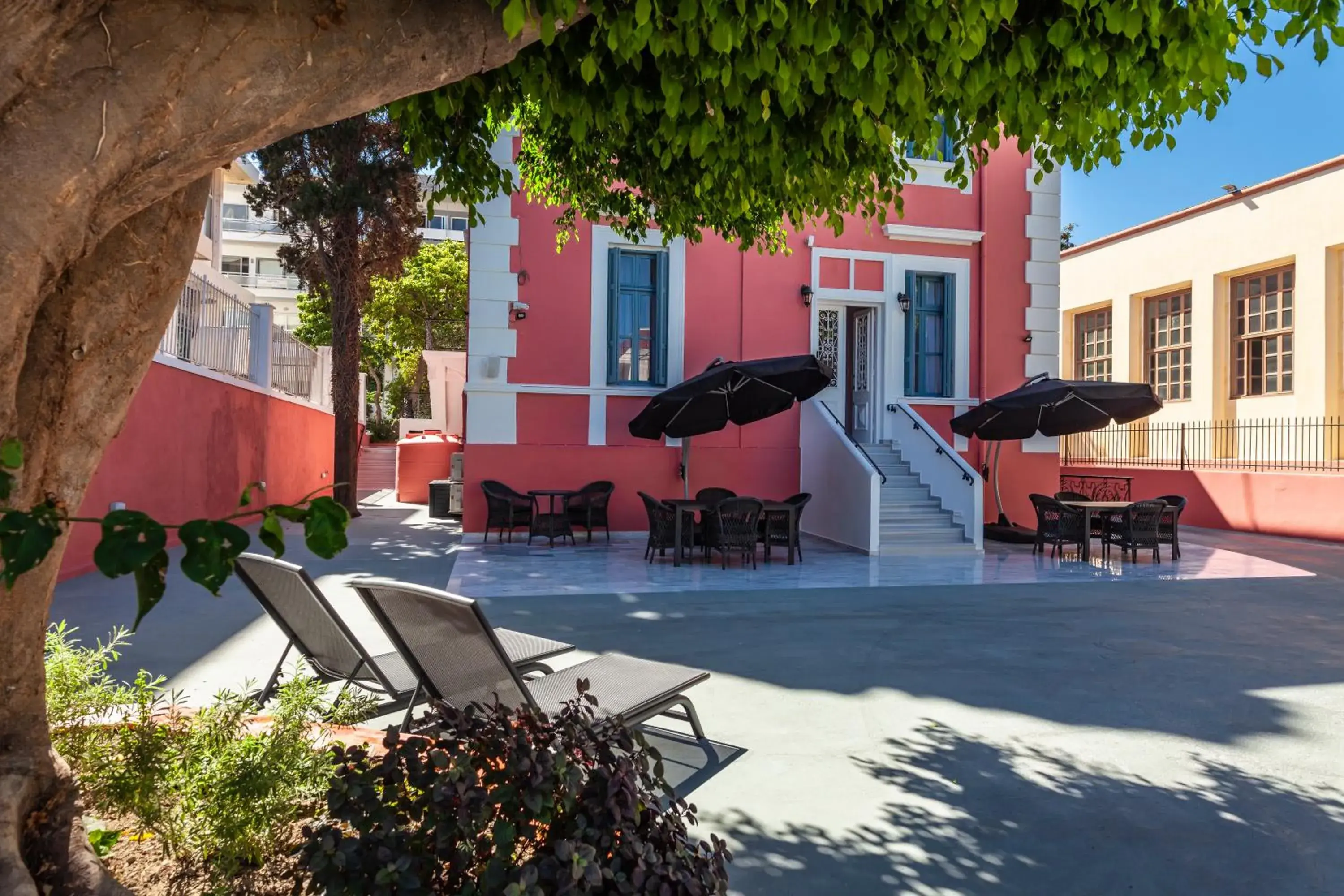 Property building in Via Villa Iliotti Rhodos Property building in Via Villa Iliotti Rhodos