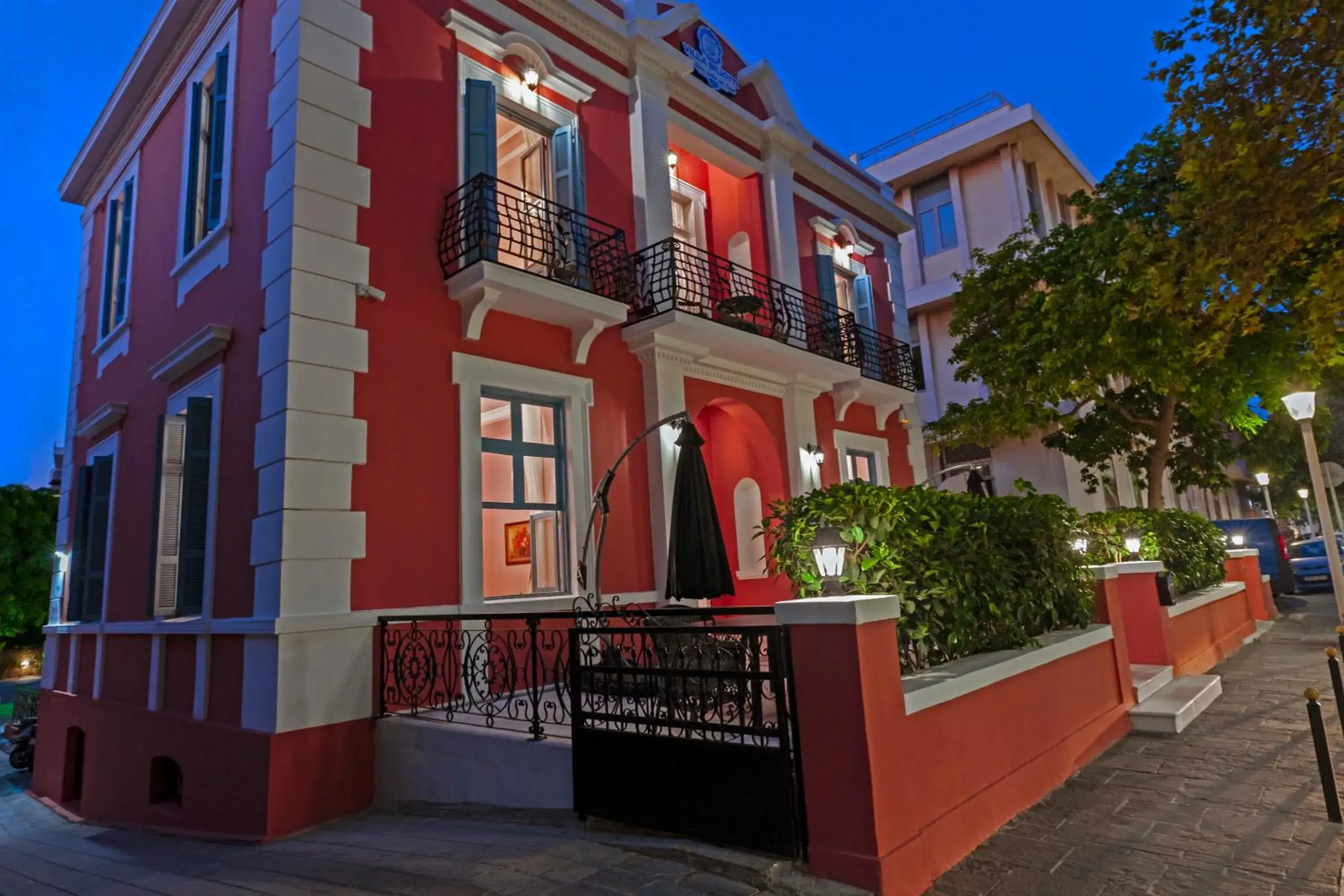 Property building in Via Villa Iliotti Rhodos Property building in Via Villa Iliotti Rhodos